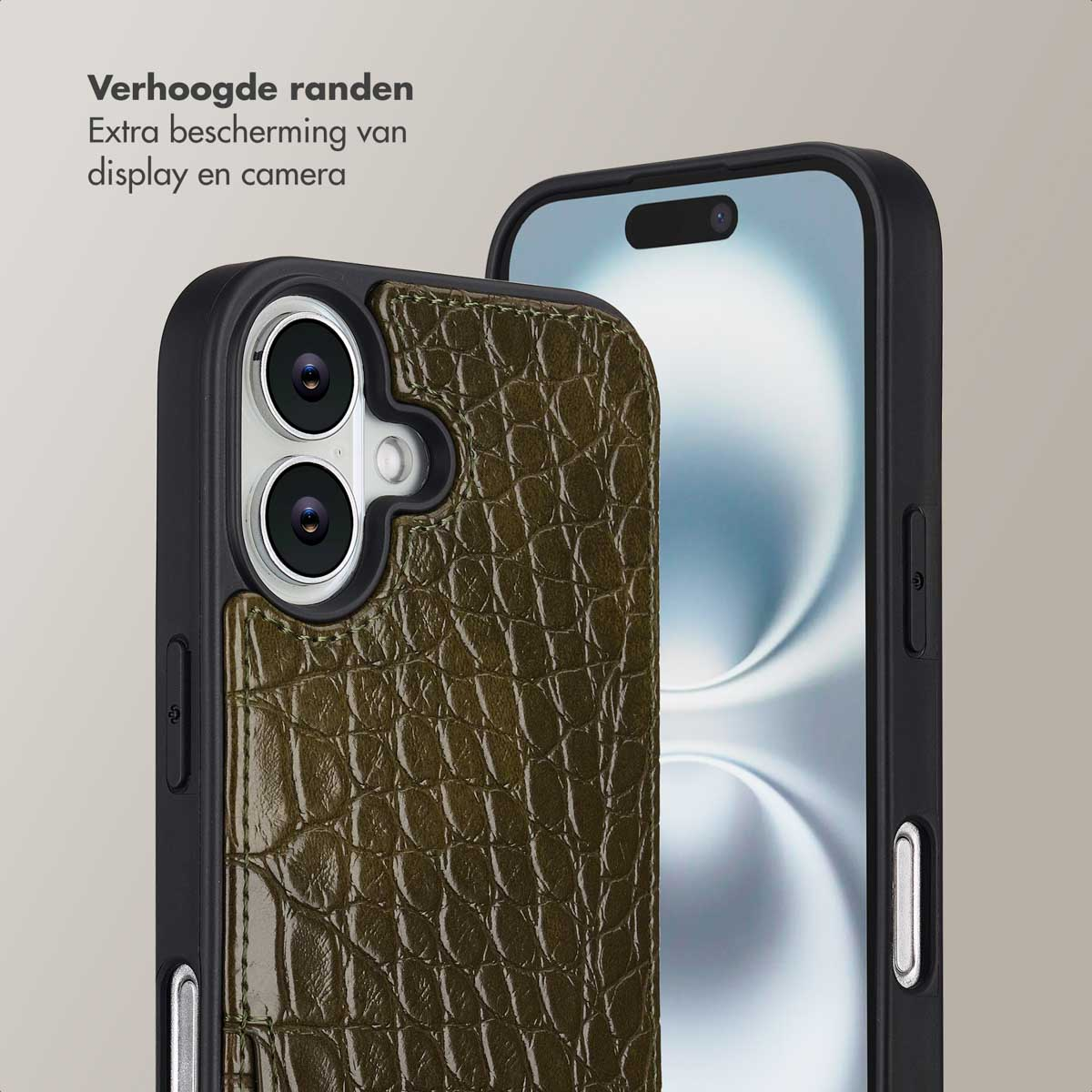 Een telefoonhoesje met een getextureerde olijfgroene leren achterkant. Ernaast een telefoon, die het scherm toont.