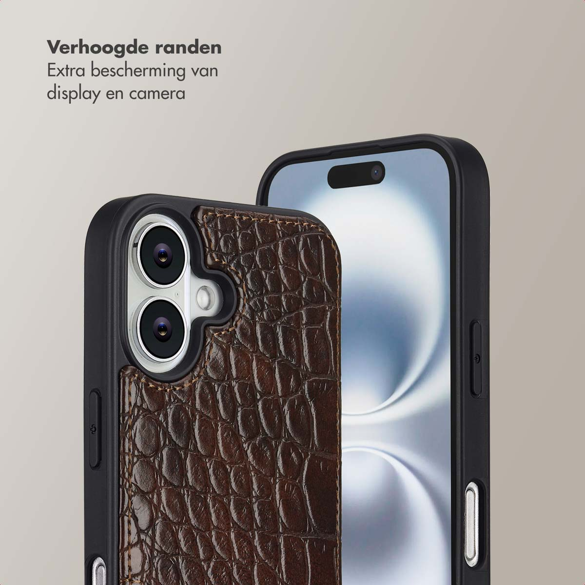 Twee smartphones in hoesjes worden getoond. Eén heeft een bruine hoes met krokodillenpatroon. De andere is zwart, met een zichtbaar scherm.