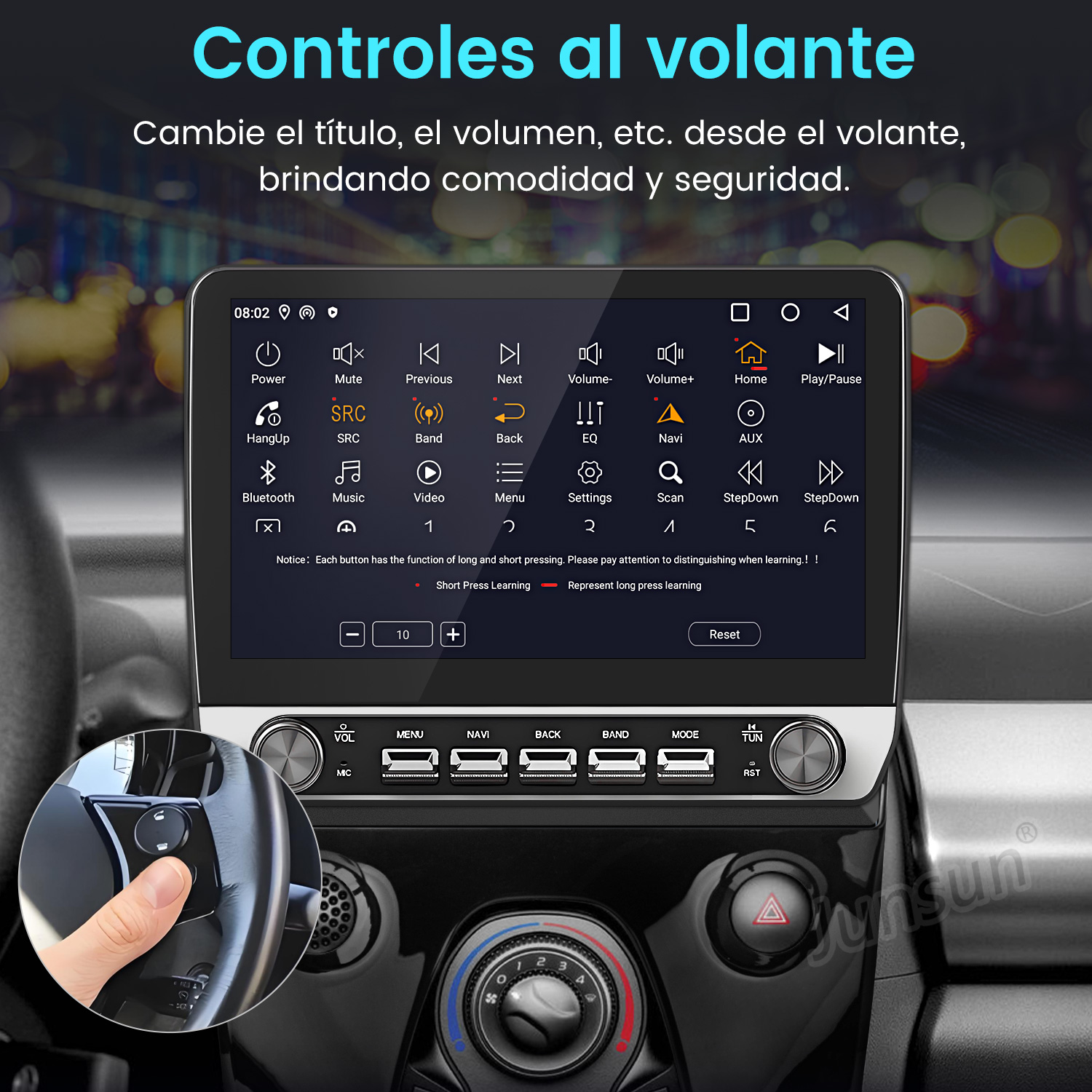 Pantalla de radio de coche con controles. Muestra volumen, música y ajustes. Una mano pulsa un botón del volante. Texto: 'Controles al volante'.