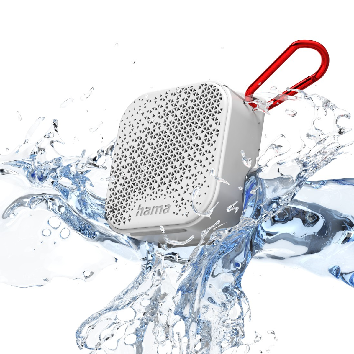 Un haut-parleur blanc avec un clip rouge est entouré d'eau éclaboussante. Le haut-parleur a un motif géométrique et le logo 'hama'.