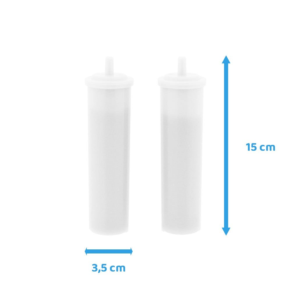 Zwei weiße zylindrische Wasserfilter mit Kappen. Die Abmessungen betragen 15 cm Höhe und 3,5 cm Breite.