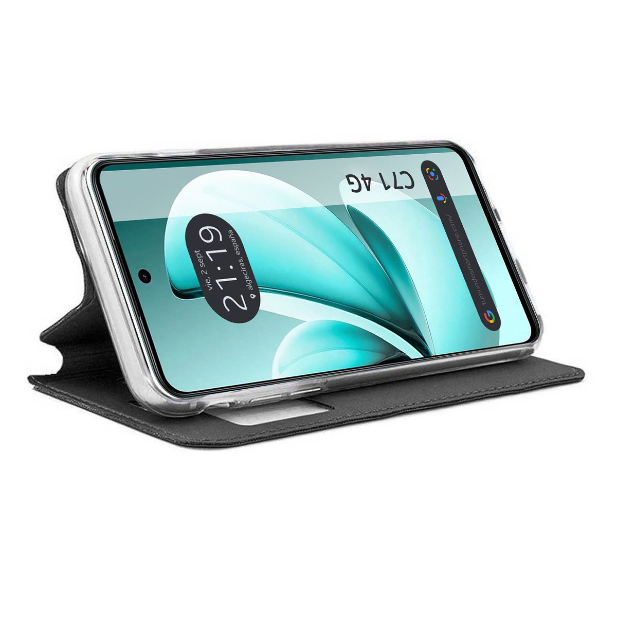Uno smartphone in una custodia è aperto. Lo schermo mostra uno sfondo astratto blu chiaro. La custodia è nera e in pelle.