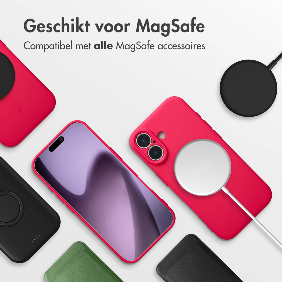 Afbeelding toont verschillende telefoonhoesjes en een oplader, allemaal compatibel met MagSafe. Hoesjes zijn rood, zwart, groen. Telefoon zit in een paarse hoes.