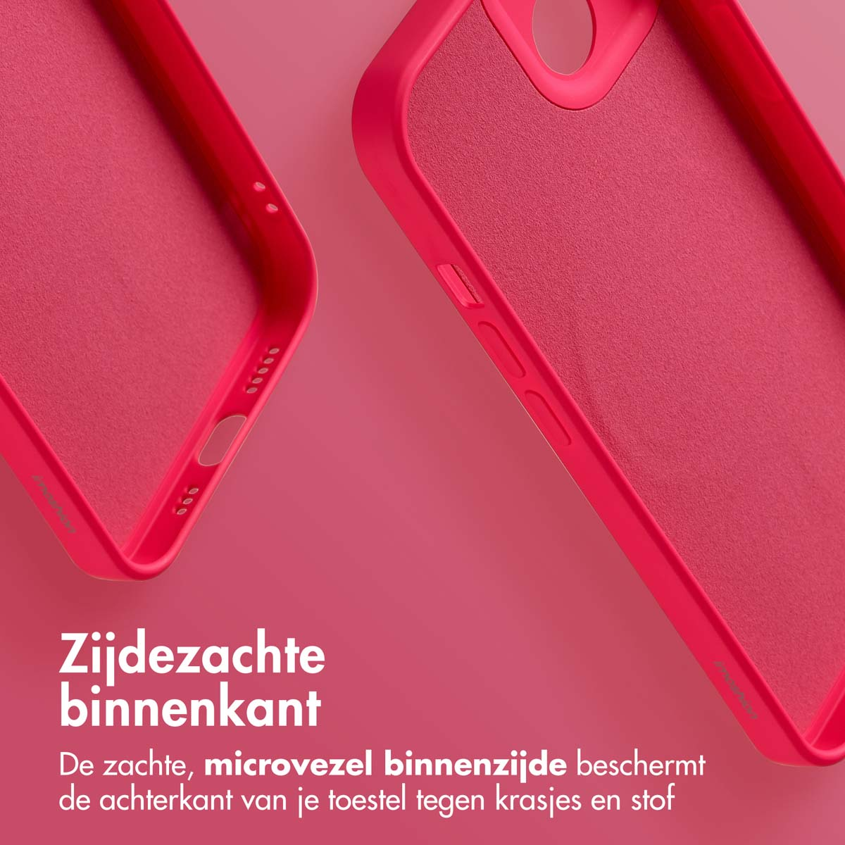 Close-up van twee roze telefoonhoesjes. De hoesjes hebben een zacht interieur van microvezel. De achtergrond is een roze verloop.