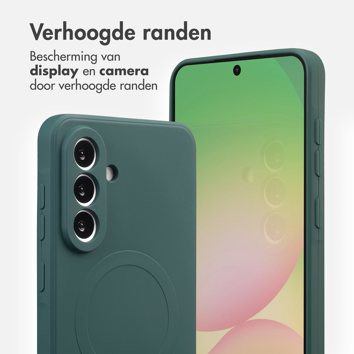Twee groene telefoonhoesjes, de ene voor de andere. Bovenstaande tekst zegt 'Verhoogde randen'. De hoesjes beschermen het scherm en de camera.