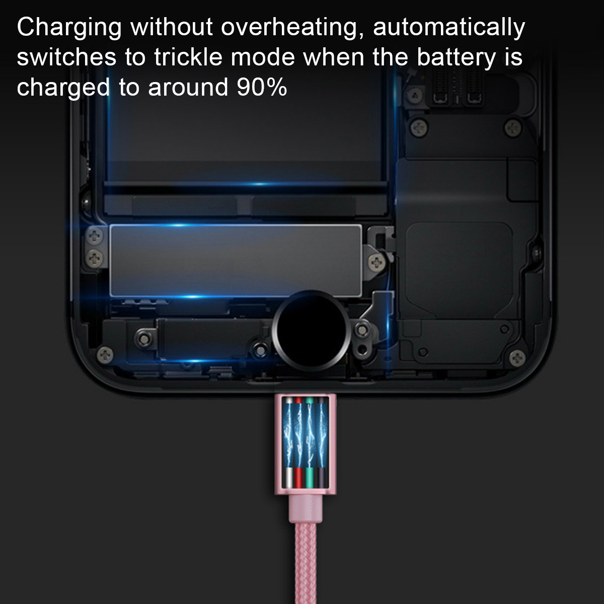 Ein Telefon wird mit einem rosa Kabel aufgeladen. Die Innenteile sind sichtbar. Das Kabel hat eine kleine farbige Box.