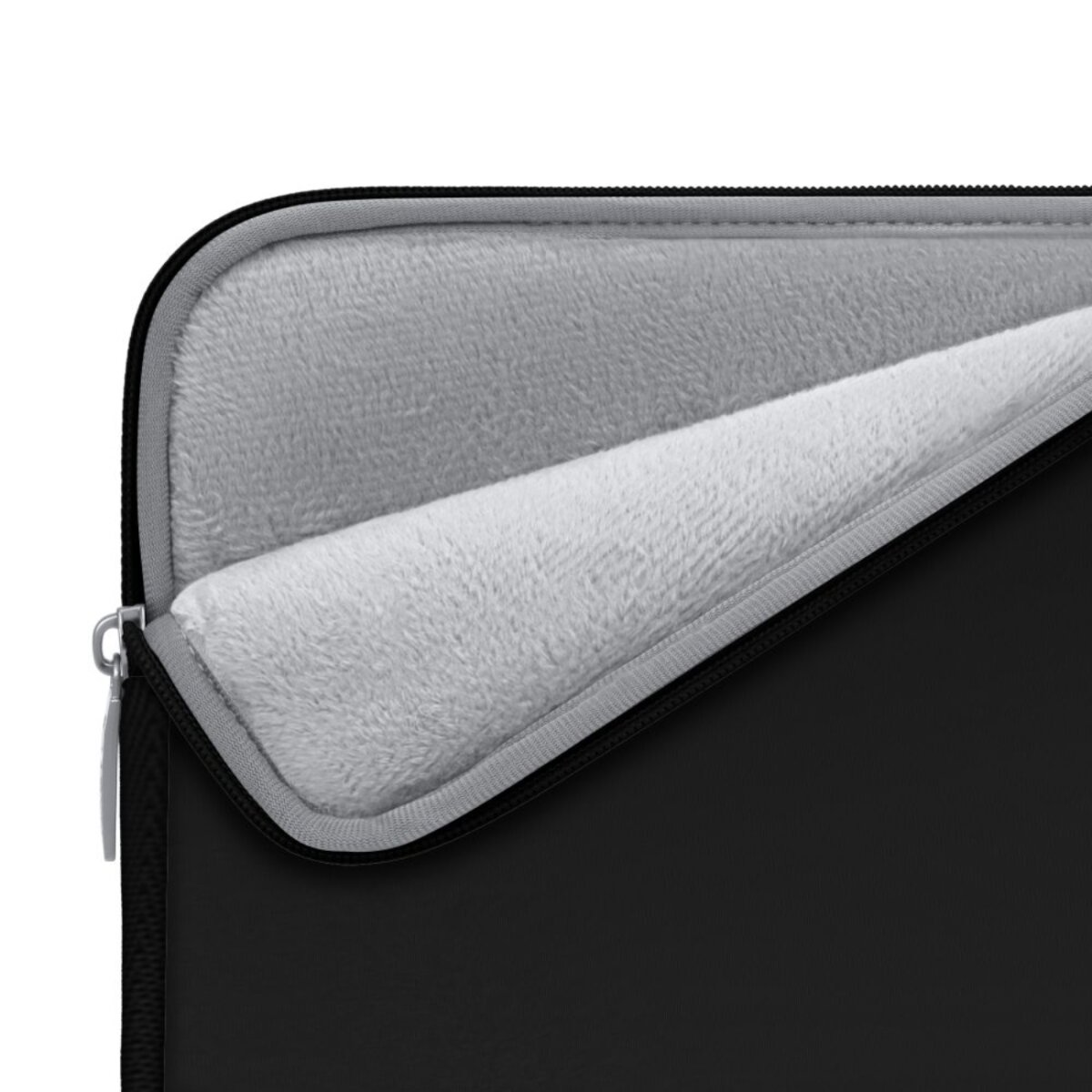 Zwarte laptoptas gedeeltelijk open, met een zacht, grijs interieur. Zilveren ritssluiting. Witte achtergrond.