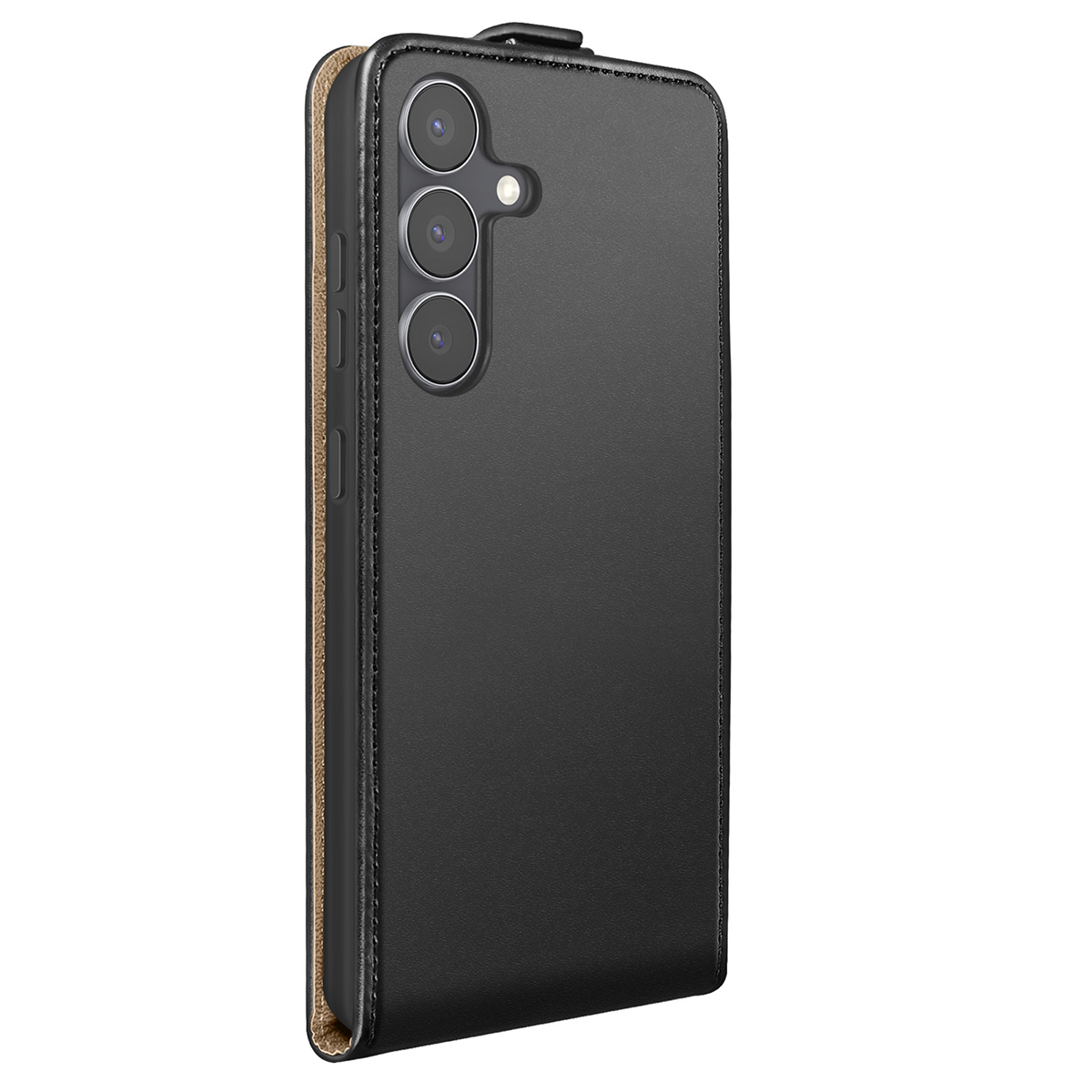 Uno smartphone nero in una custodia di pelle. Il telefono ha tre obiettivi. La custodia è chiusa con un fermaglio magnetico.