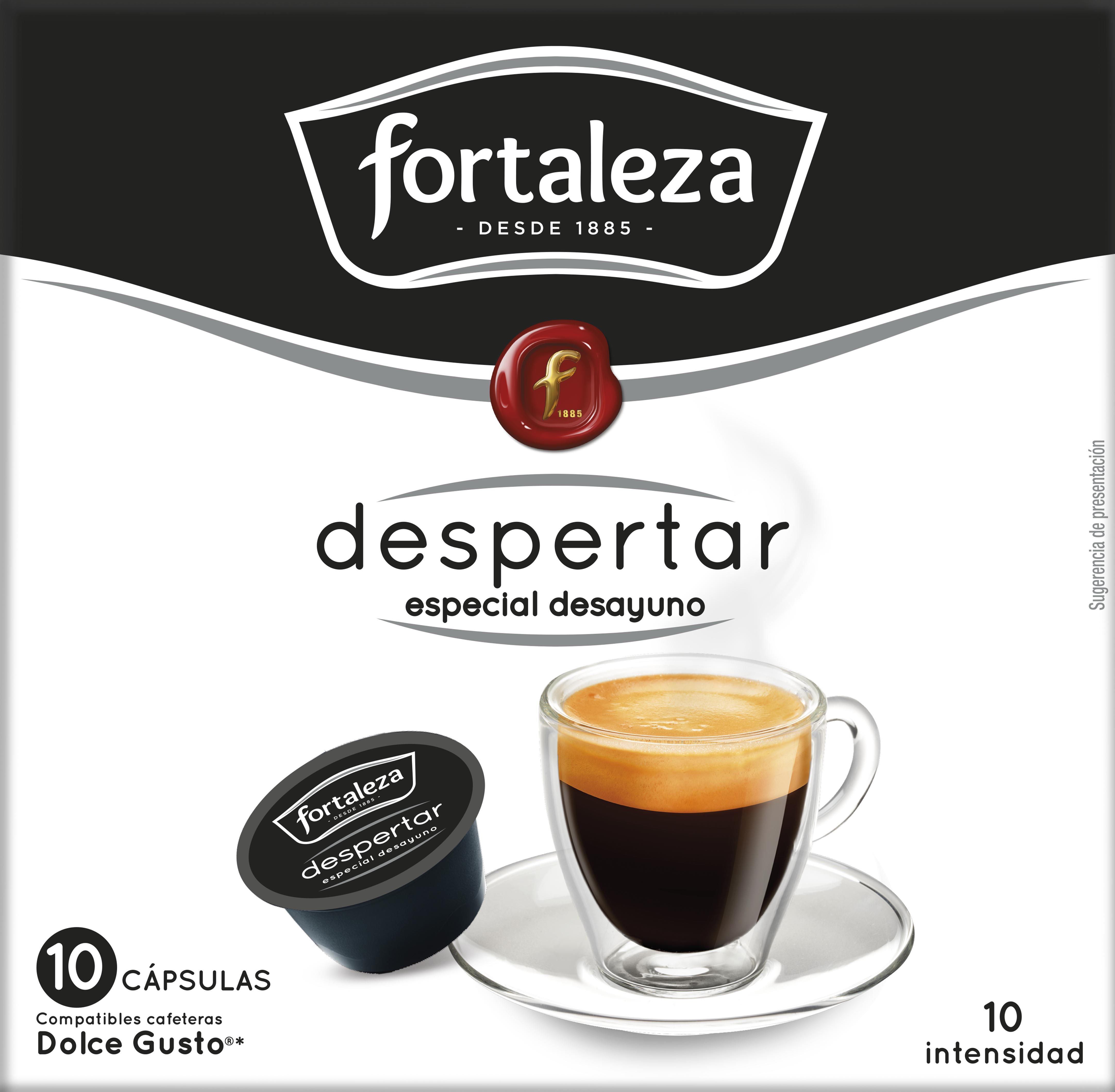 Caja de cápsulas de café con una taza de café en un platillo. Incluye cápsula y marca del producto.