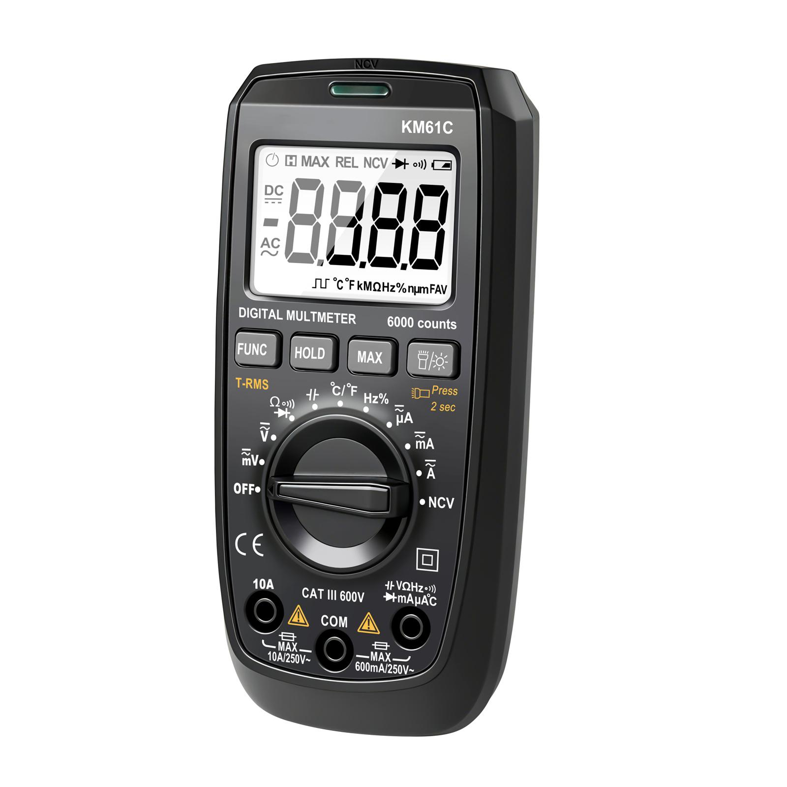 Ein schwarzes Digitalmultimeter zeigt eine Messung auf seinem Display an. Knöpfe und ein Drehknopf sind sichtbar.