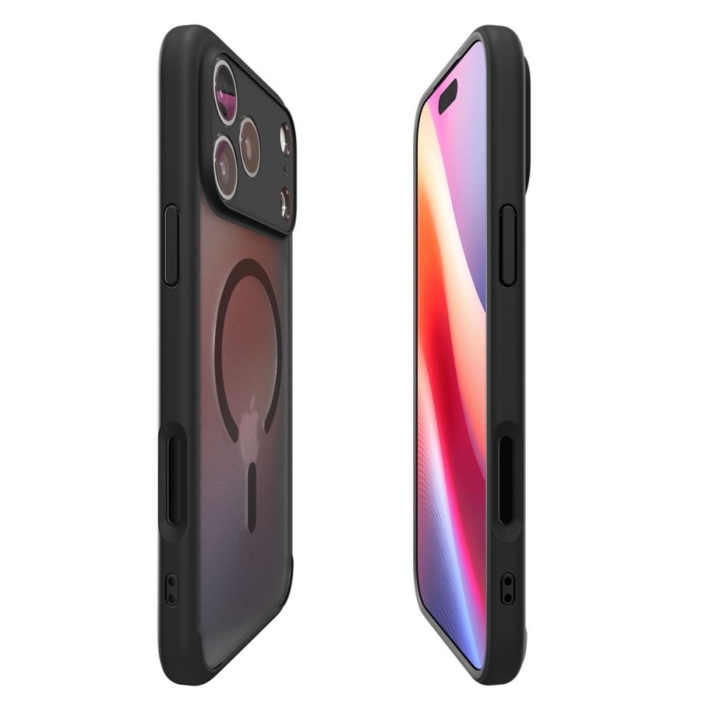 Deux coques noires pour iPhone côte à côte. L'une montre un anneau MagSafe. L'autre a un écran coloré. Les deux sur fond blanc.