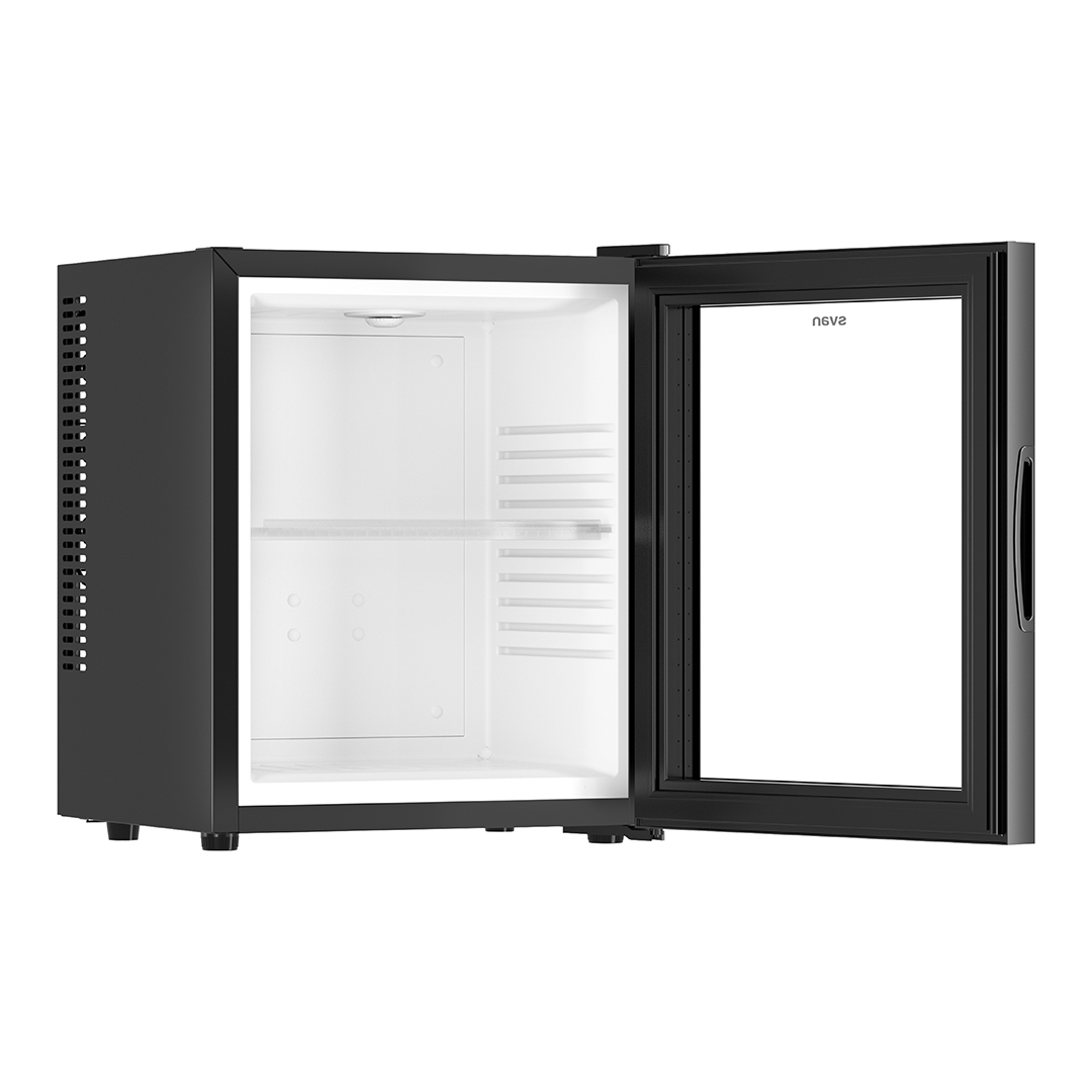 Un pequeño refrigerador negro con la puerta abierta. El interior es blanco con estantes. La puerta tiene un panel de vidrio.