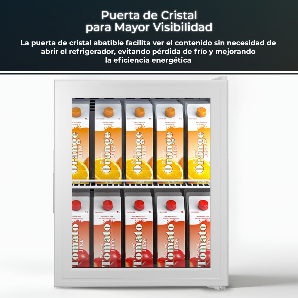 Un refrigerador blanco con puerta de vidrio. Dentro, cajas de jugo de naranja y tomate ordenadas en estantes.