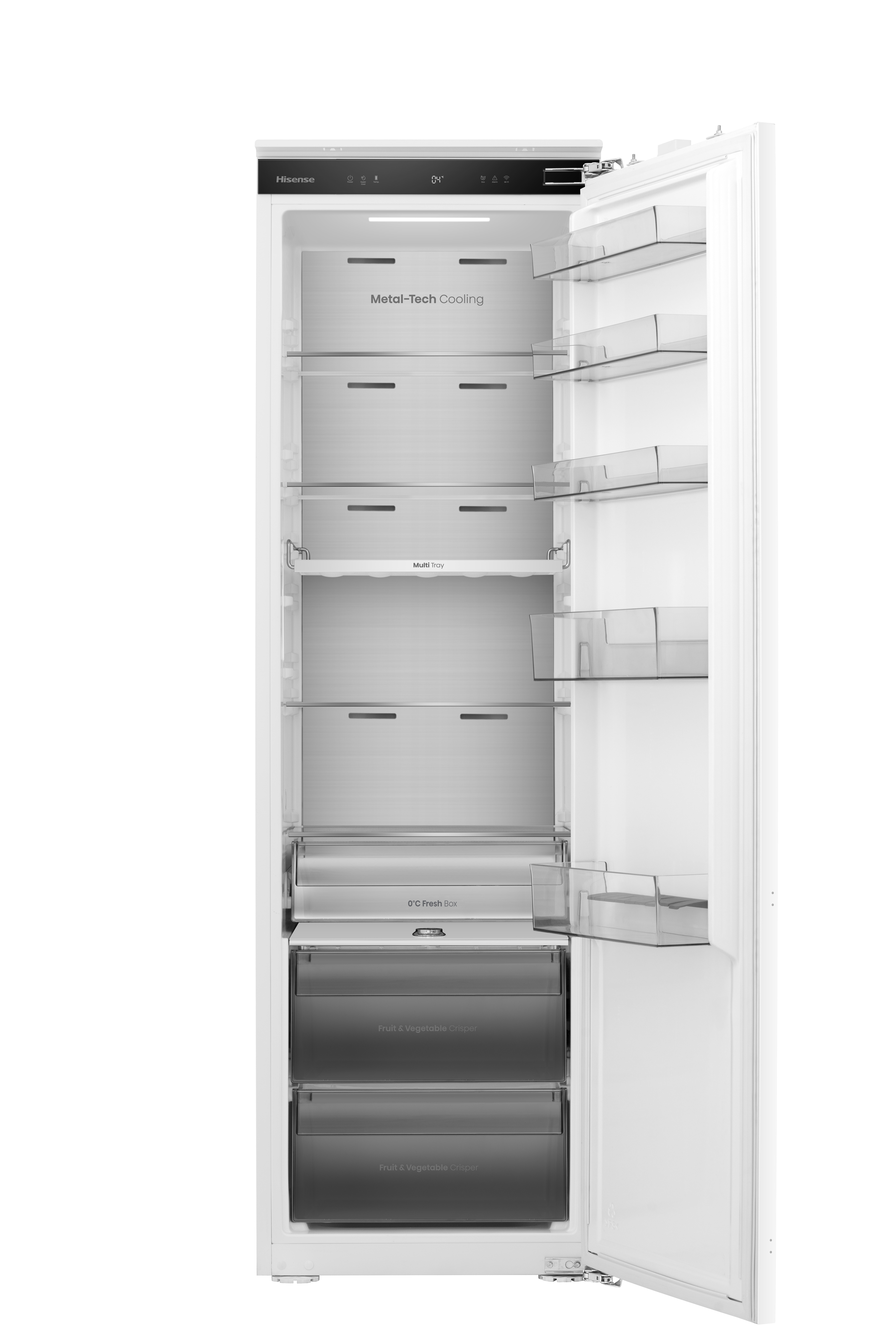 Otwarta biała lodówka z wewnętrznymi półkami i szufladami. Drzwi są otwarte. Widoczna jest marka Hisense.