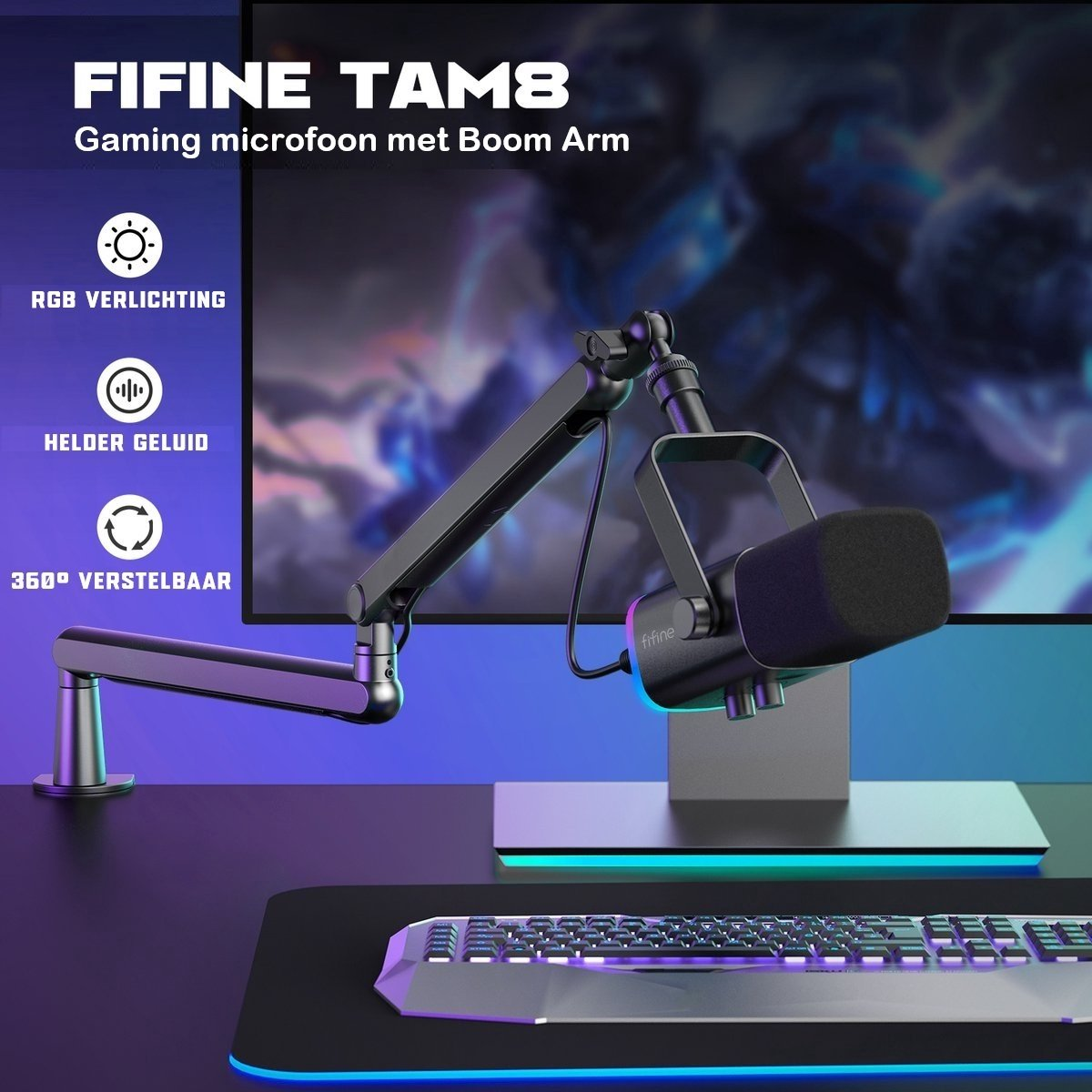 Een gamingmicrofoon met een arm staat op een bureau. Een toetsenbord staat op de voorgrond. De achtergrond is een monitor.