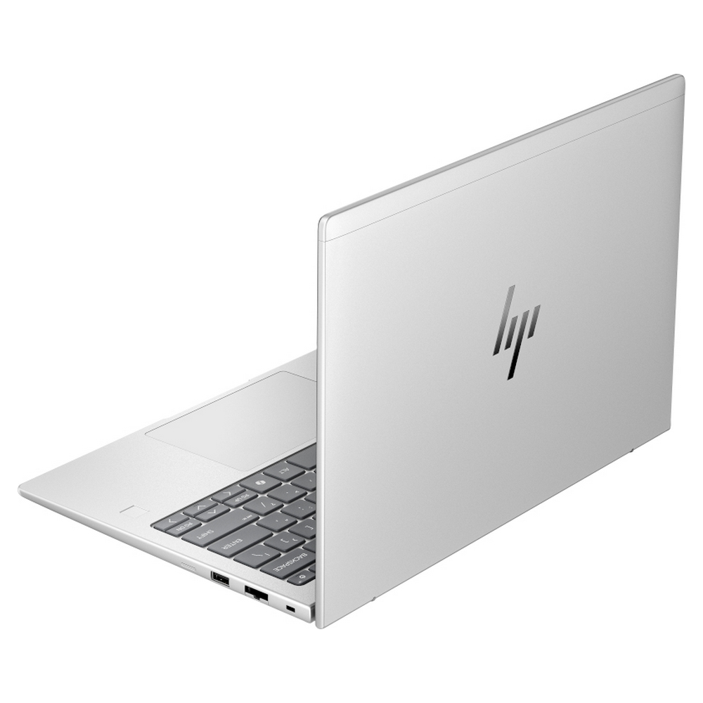 Un laptop HP argentato, leggermente aperto. La tastiera è visibile. Logo HP sul retro. Sfondo bianco.