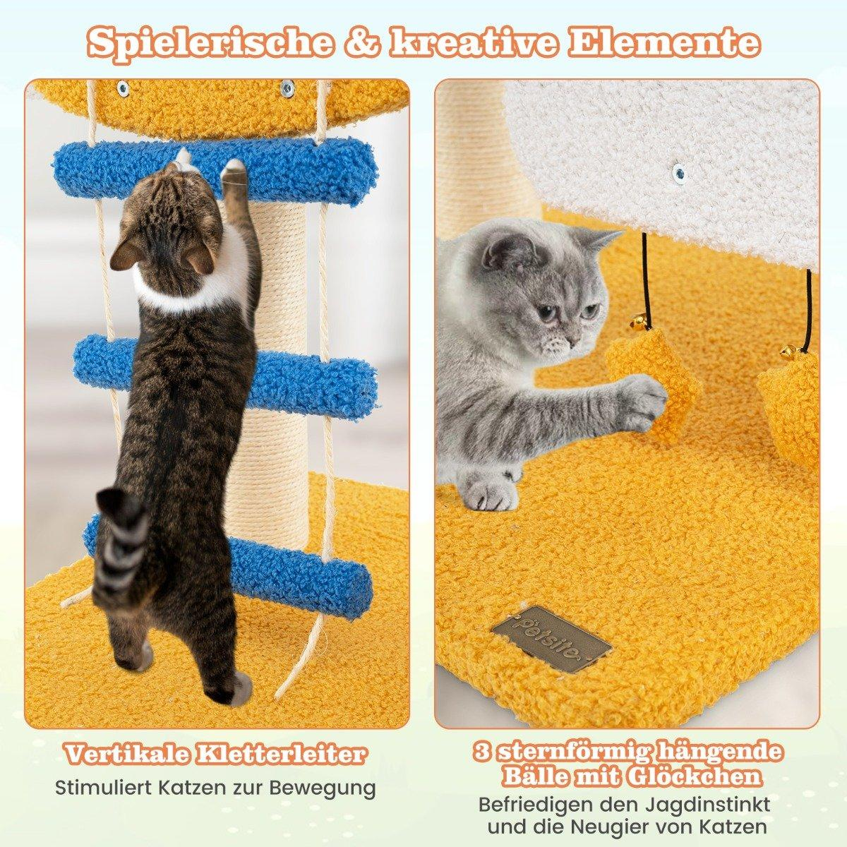 Dos gatos jugando en un árbol para gatos. Uno escala una escalera, el otro juega con juguetes colgantes. El árbol es amarillo y blanco.