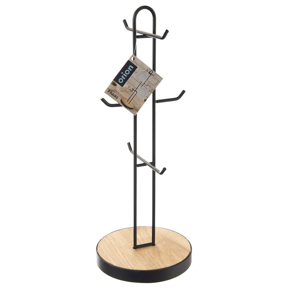 Un árbol de tazas de metal negro con base de madera. Una etiqueta con la inscripción 'orion' cuelga de él. El producto está sobre un fondo blanco.