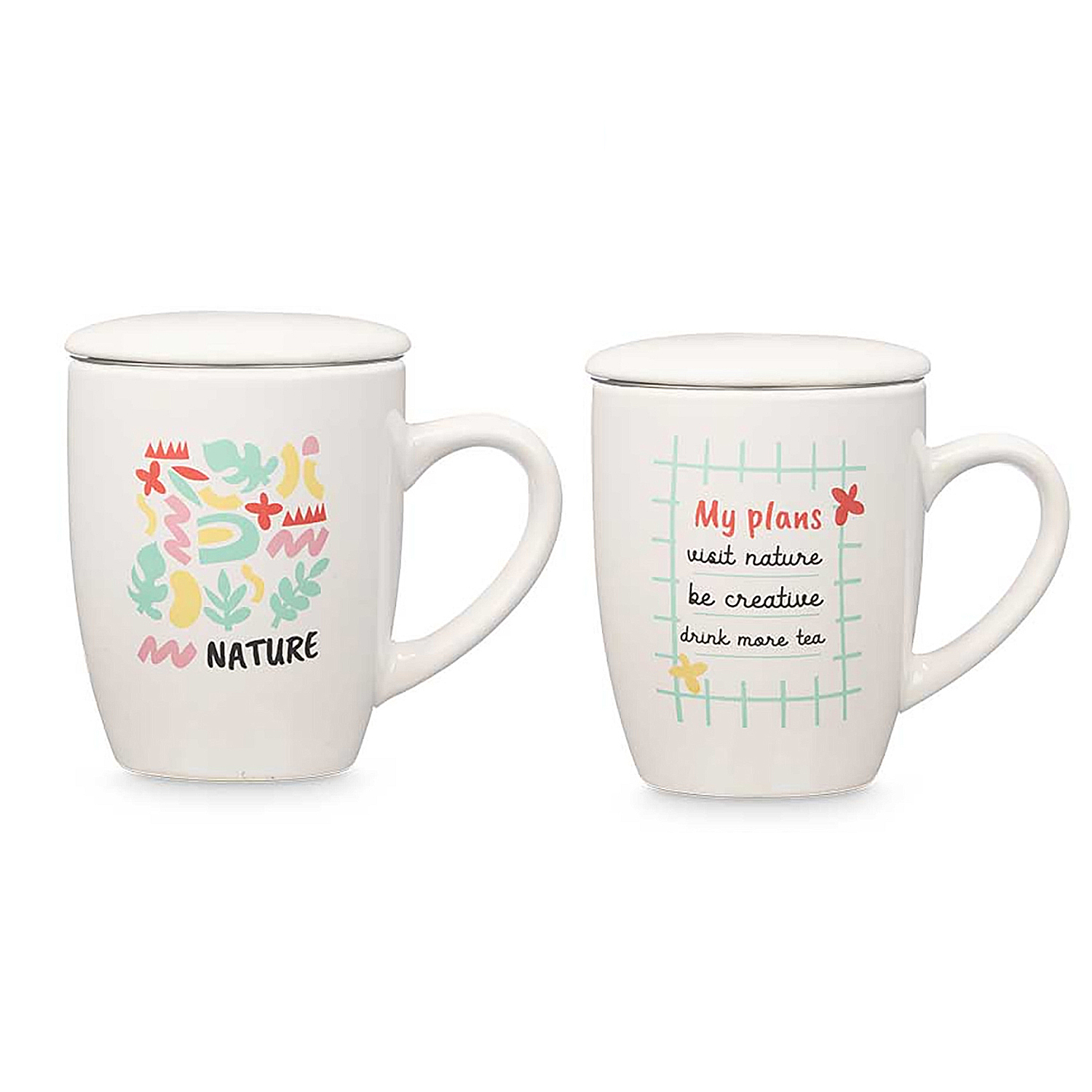 Due tazze bianche con coperchi. Una ha la parola 'NATURE' e forme colorate. L'altra dice 'My plans, visit nature, be creative, drink more tea'.
