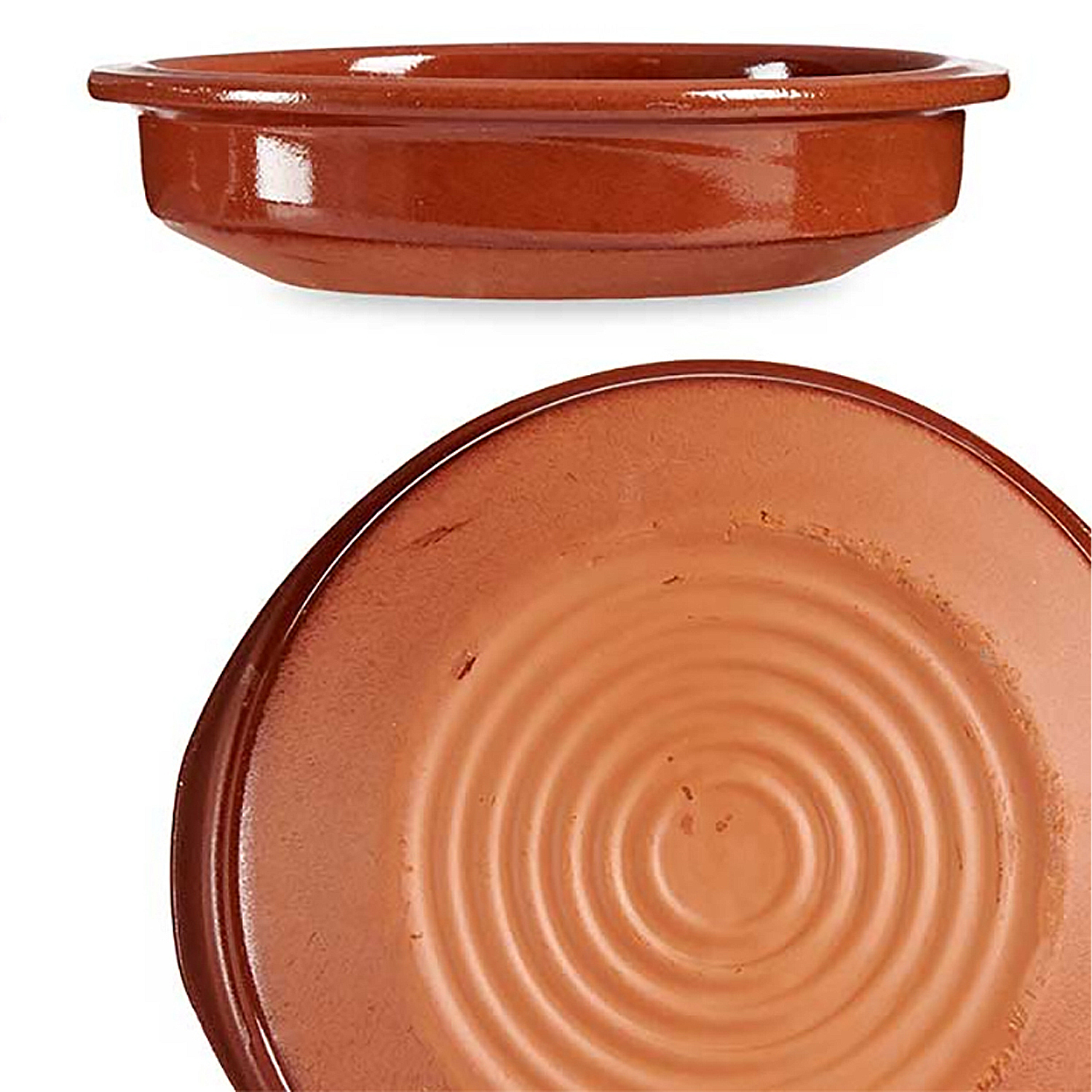 Due ciotole in terracotta, una sopra l'altra. La ciotola superiore è completamente visibile. La ciotola inferiore è parzialmente visibile.