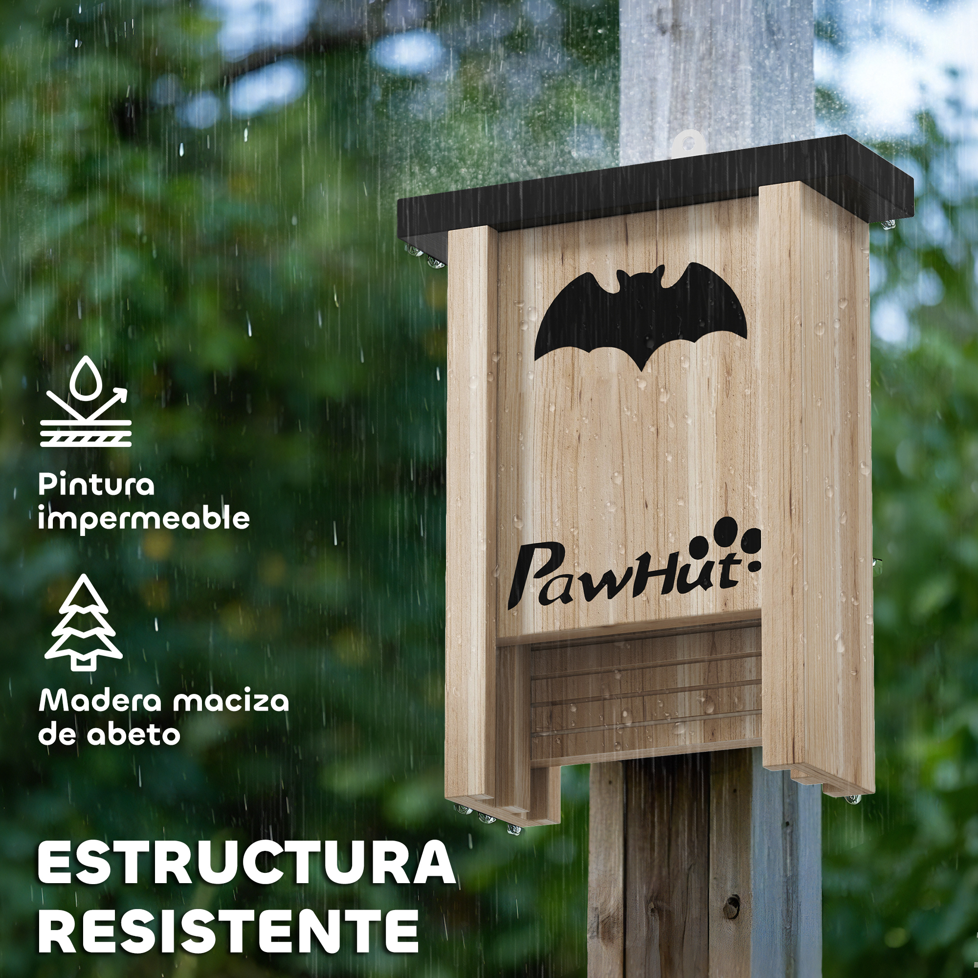 Casa de murciélagos de madera con silueta de murciélago, logotipo de PawHut y lluvia contra un fondo verde borroso.