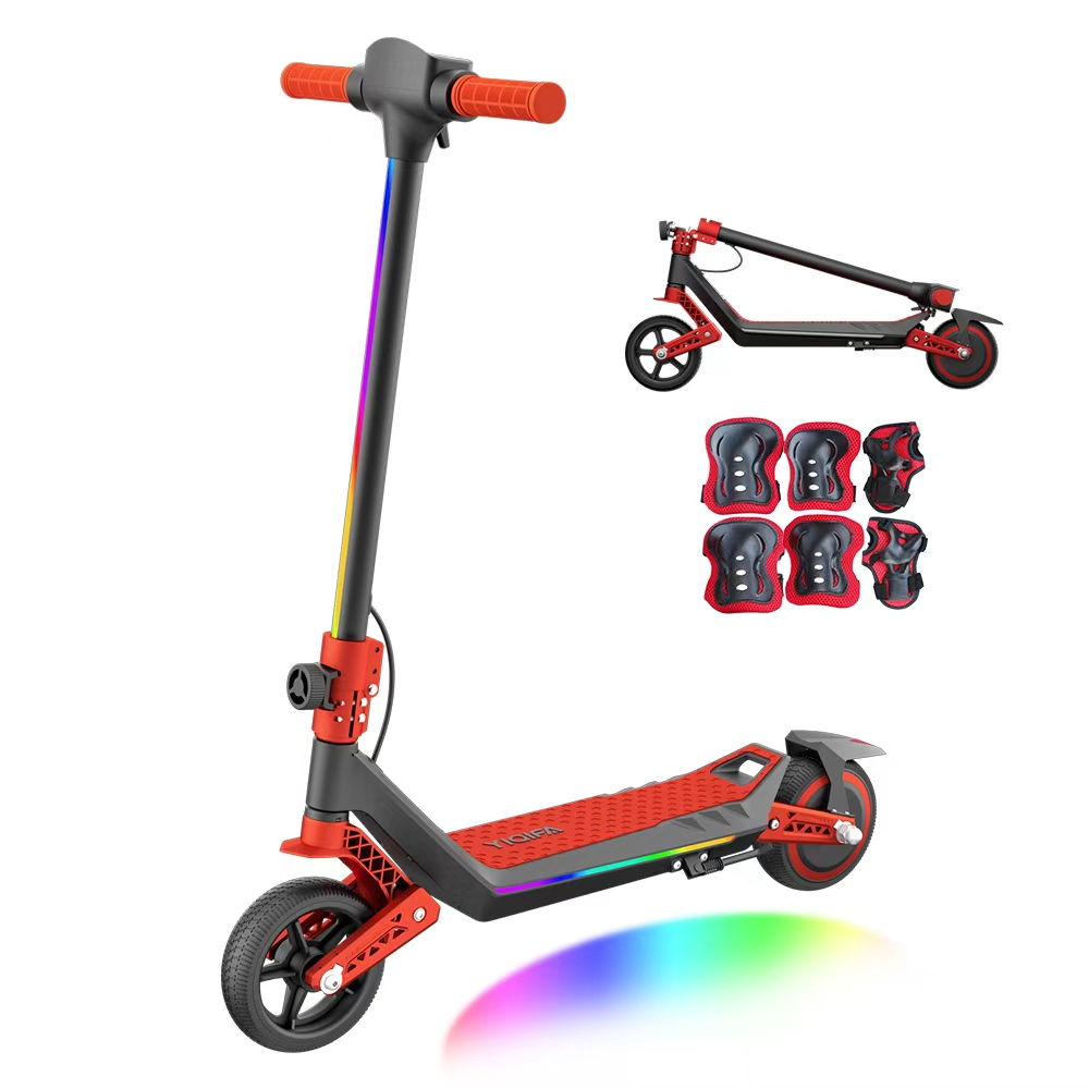 Elektroroller mit roten Akzenten und Regenbogenlichtern. Inklusive Schutzkleidung: Knie- und Ellenbogenschützer. Zusätzliches Rollerbild und Zubehör.