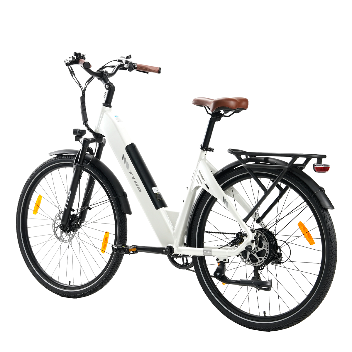 Biały rower elektryczny. Czarne opony, rama i błotniki. Brązowe siodełko i kierownica. Pomarańczowe odblaski.