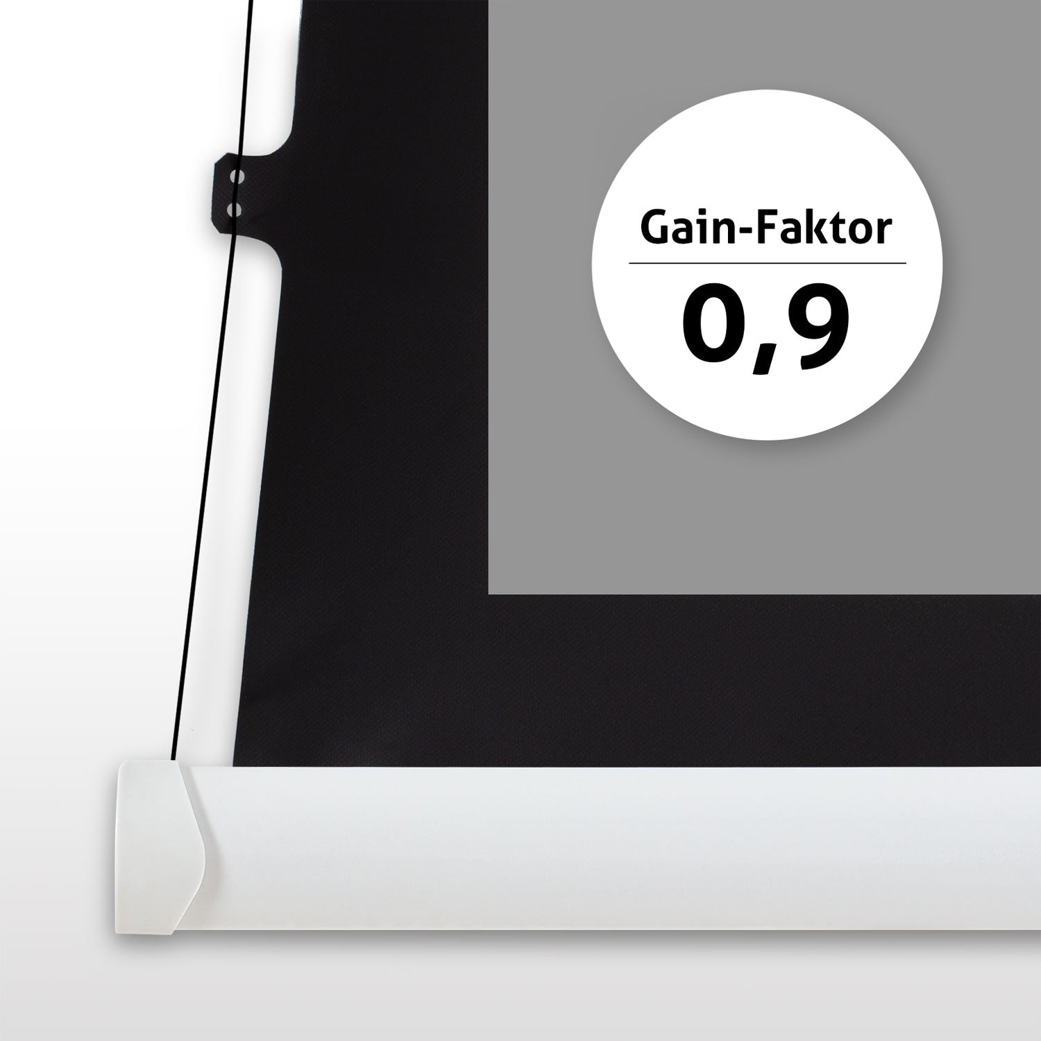 Das Bild zeigt eine Projektionsleinwand mit weißem Rand. Ein weißer Kreis zeigt 'Gain-Faktor 0,9' in schwarzem Text.