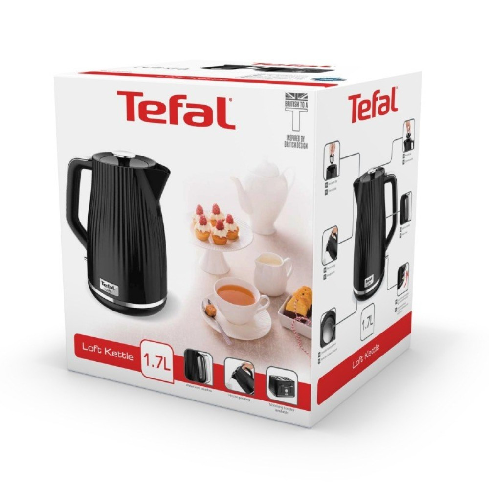 Una scatola Tefal Loft Kettle. Ha un bollitore nero e immagini di tè e pasticcini. La scatola include anche le caratteristiche del bollitore.