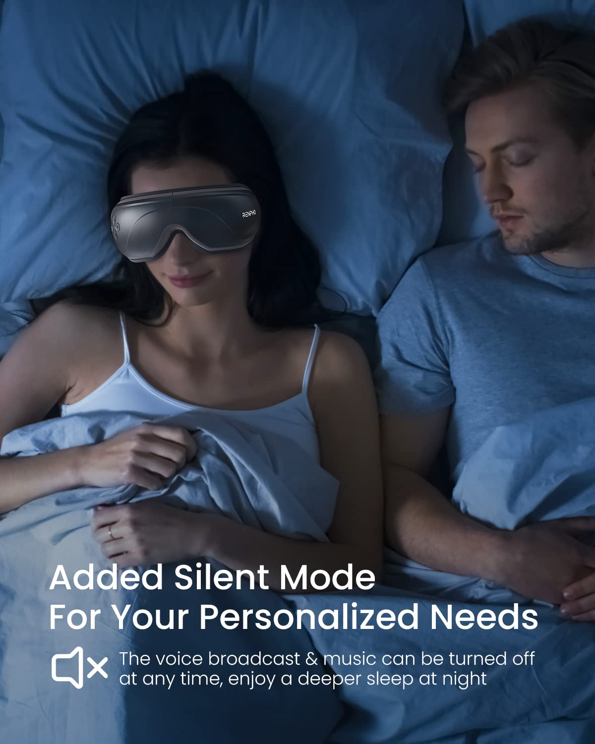 Ein Paar im Bett, einer trägt eine Schlafmaske. Text: Silent Mode. Sprachausgabe & Musik können ausgeschaltet werden.