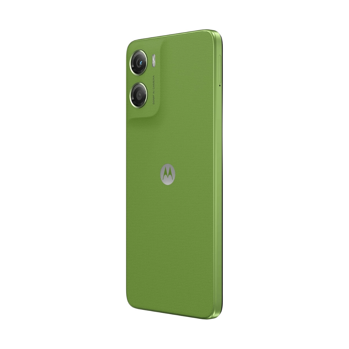 Zielony smartfon Motorola, widok pod kątem. Posiada podwójne obiektywy aparatu, teksturowany tył i logo Motorola. Odizolowany na białym tle.