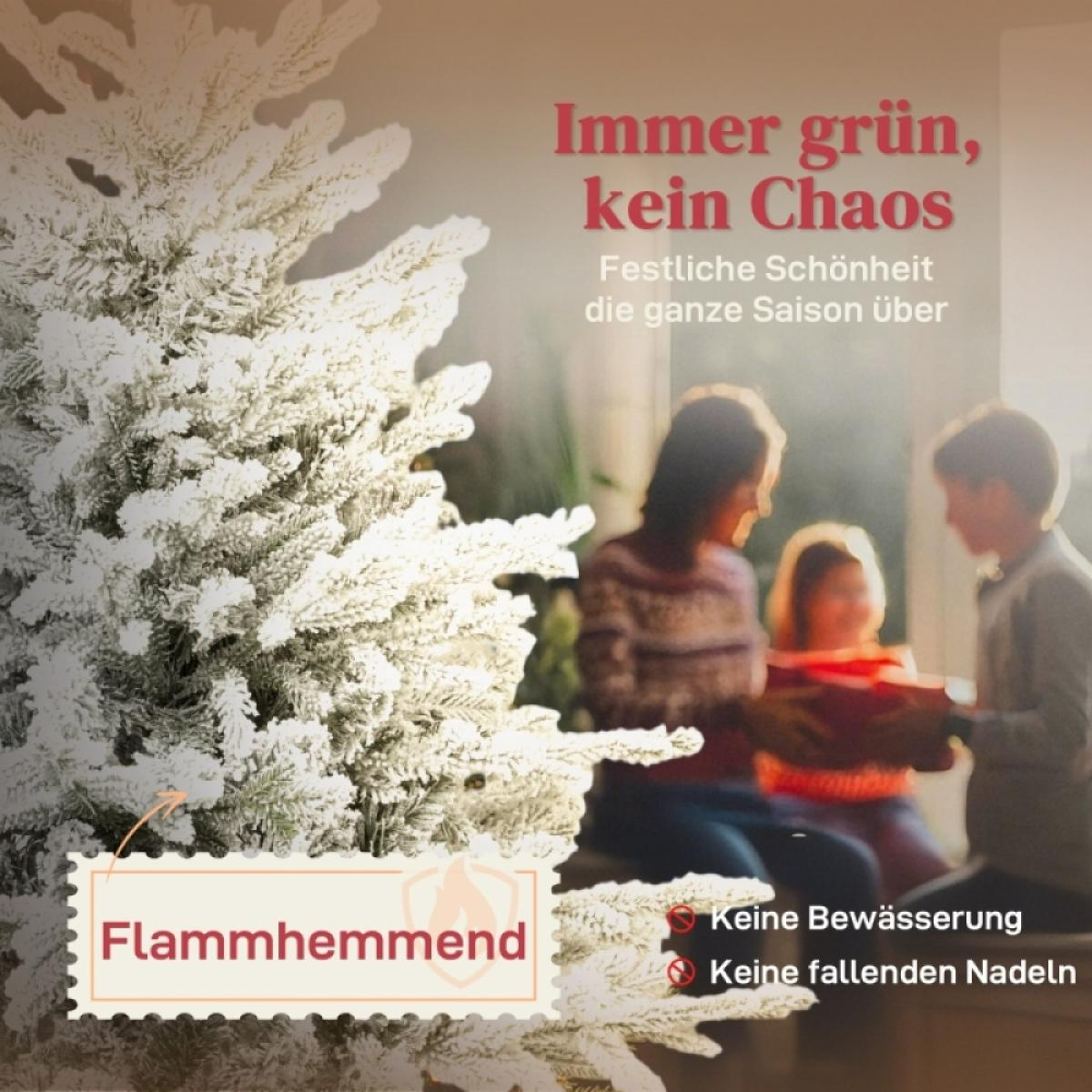 Ein weißer Weihnachtsbaum mit Text: 'Immer grün, kein Chaos'. Eine Familie tauscht Geschenke aus. Text: Flammhemmend, keine Bewässerung, keine Nadeln.