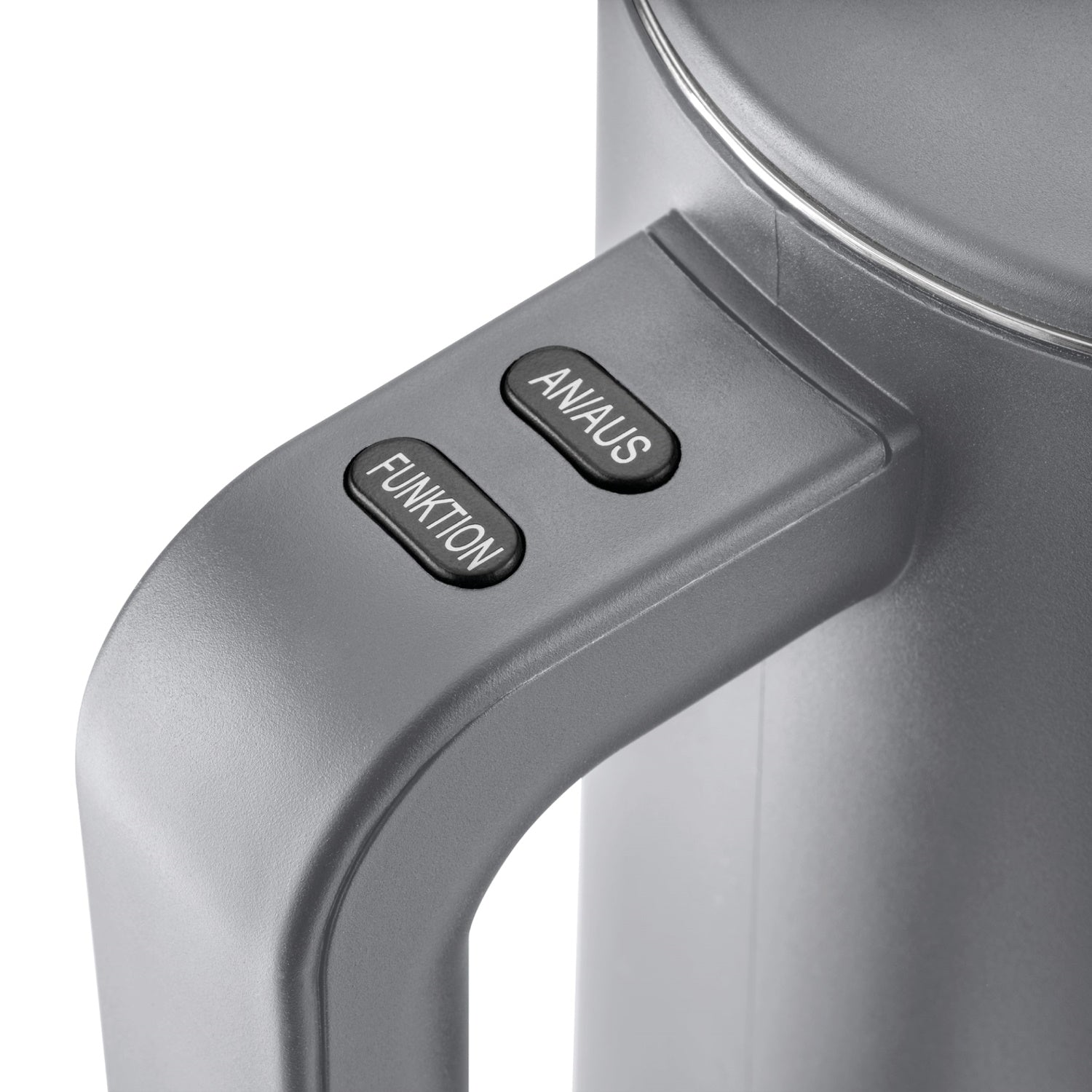 Nahaufnahme eines grauen Wasserkochergriffs mit zwei Knöpfen: 'FUNKTION' und 'AN/AUS'. Der Wasserkocherkörper ist im Hintergrund sichtbar.