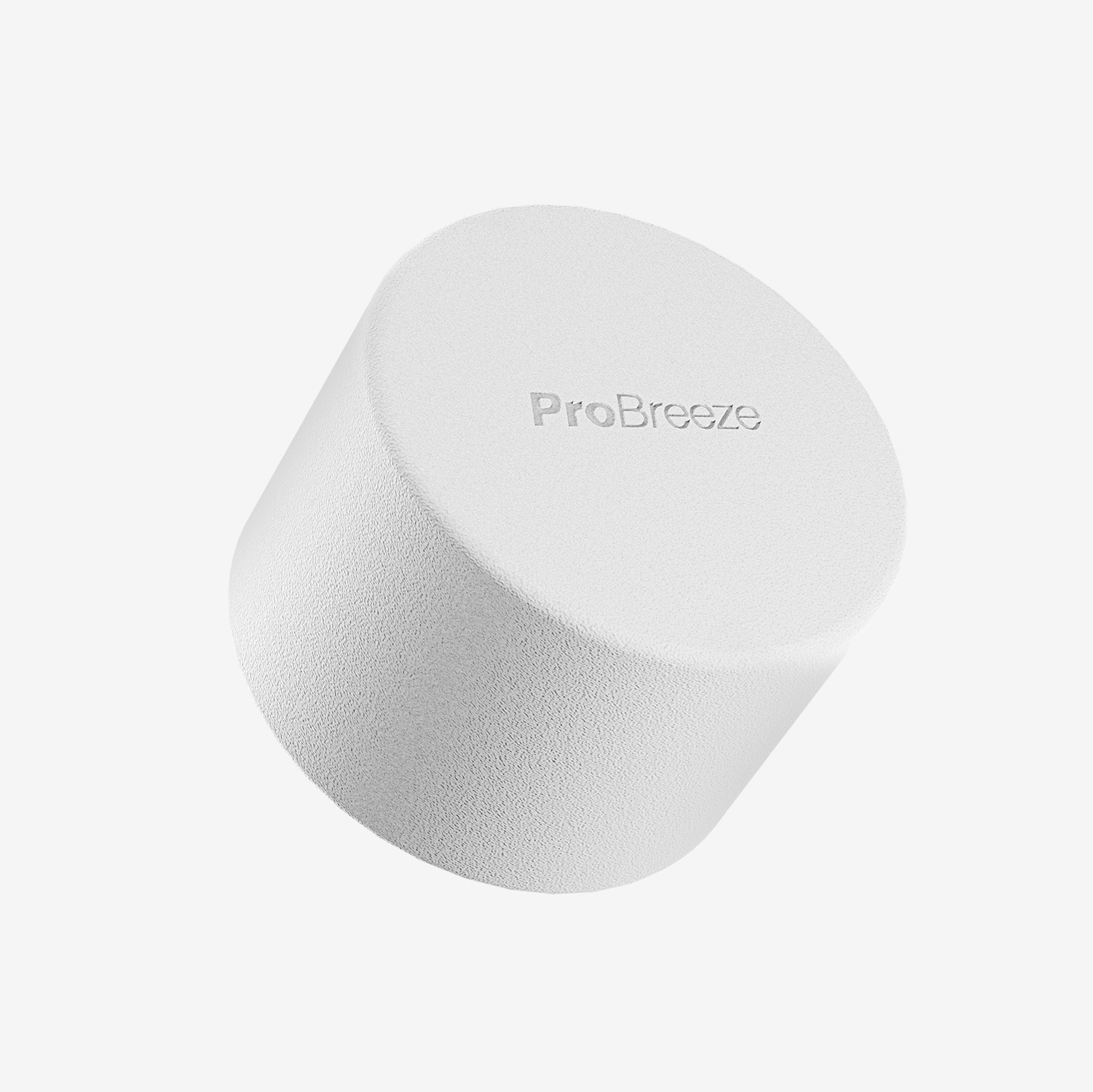 Ein weißer Zylinder mit der Prägung 'ProBreeze' oben. Er hat eine strukturierte Oberfläche und ist vor weißem Hintergrund isoliert.