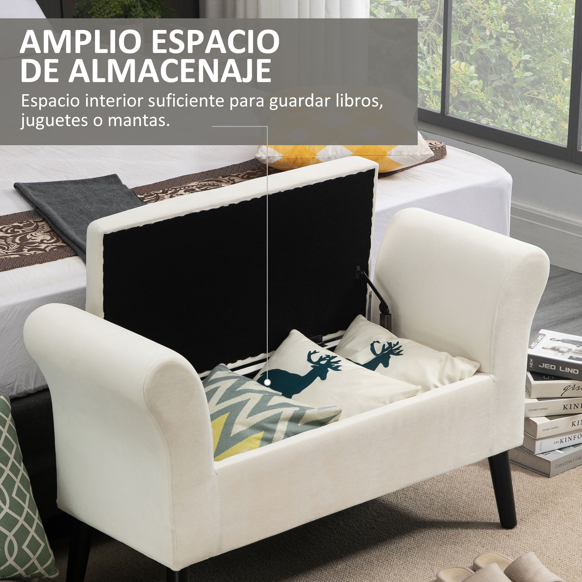 Un banco de almacenamiento blanco con almohadas. Una cama en el fondo. El texto dice: amplio espacio de almacenamiento.