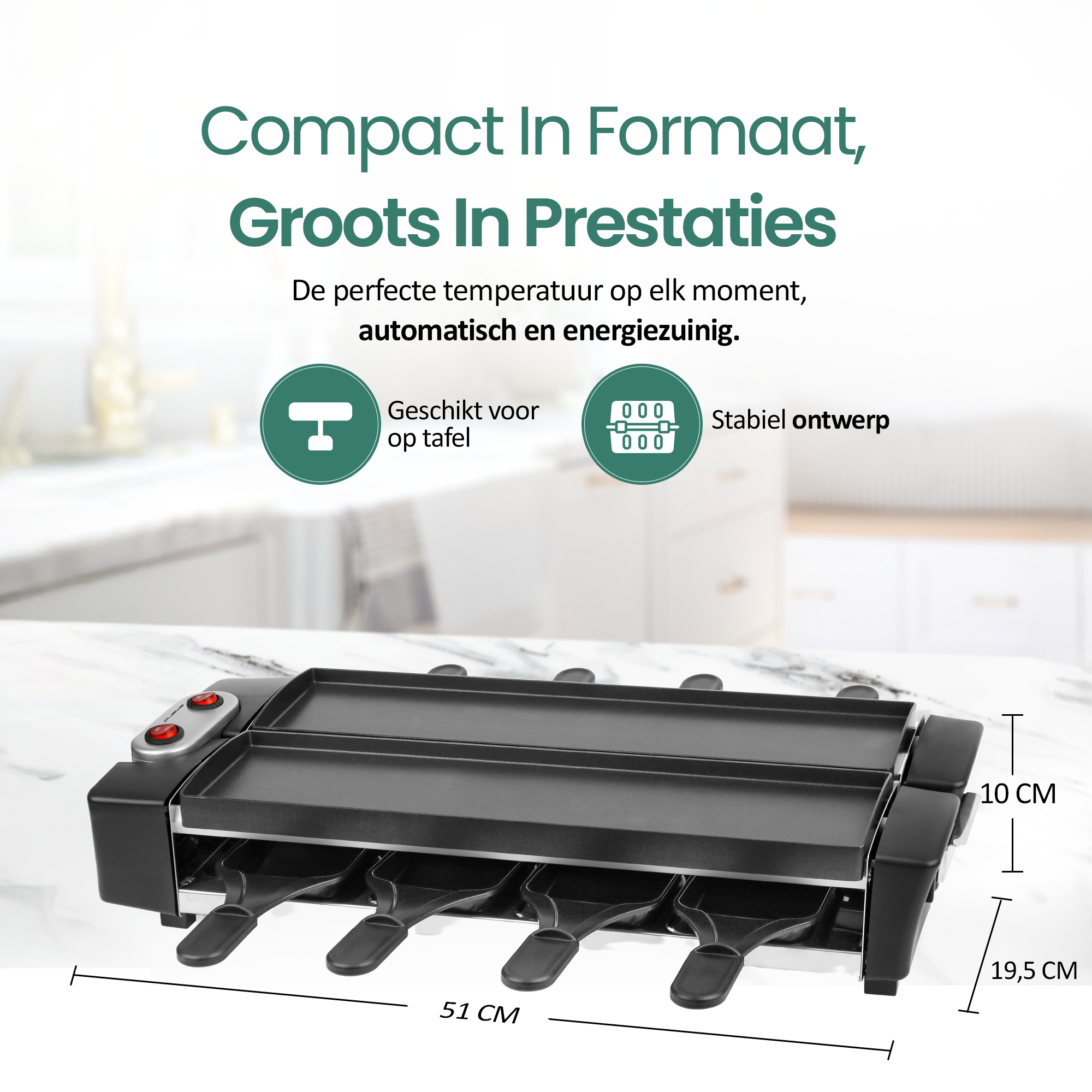 Een zwarte raclette grill met afmetingen. Het heeft twee kookoppervlakken en vier spatels. Tekst: Compact, geweldige prestaties.