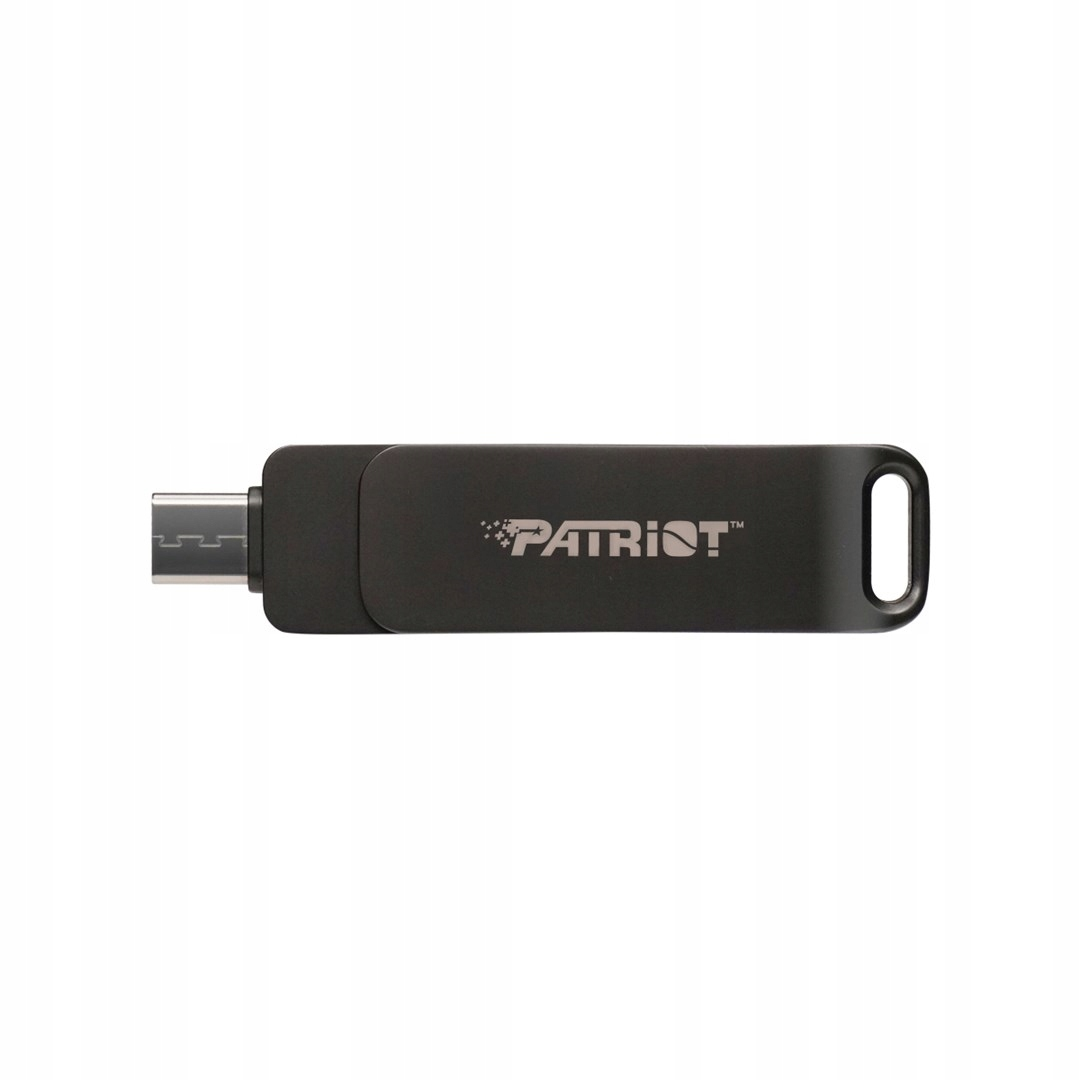 Czarny pendrive Patriot na białym tle. Dysk ma złącze USB-C i pętlę na brelok.