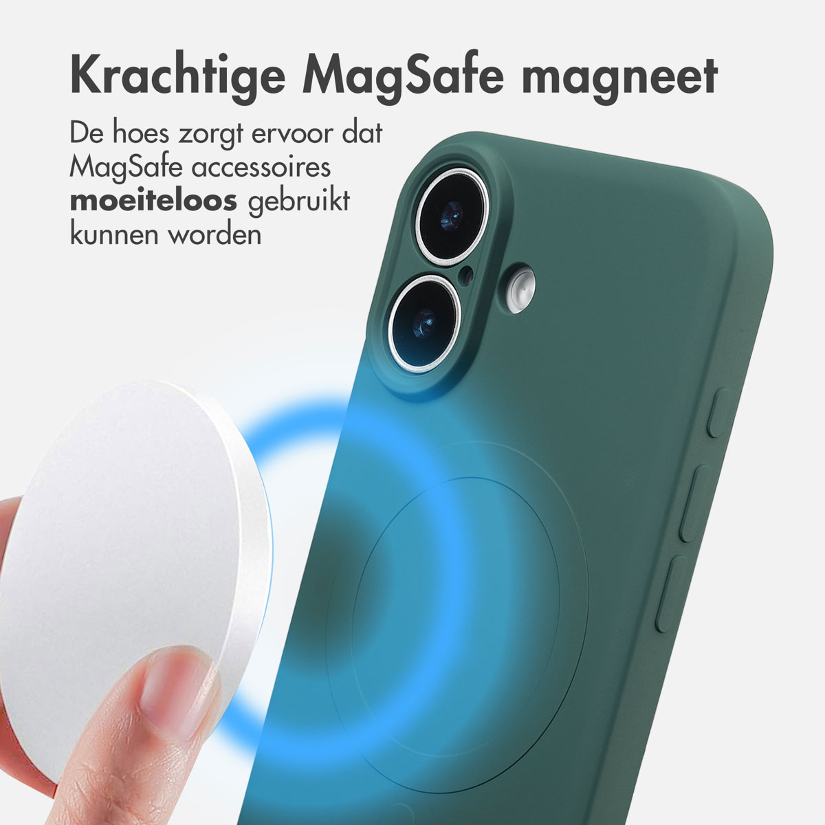 Een groene telefoonhoes met een MagSafe-oplader wordt getoond. De oplader is wit en wordt in de buurt van de telefoon gehouden, met blauwe magnetische lijnen.