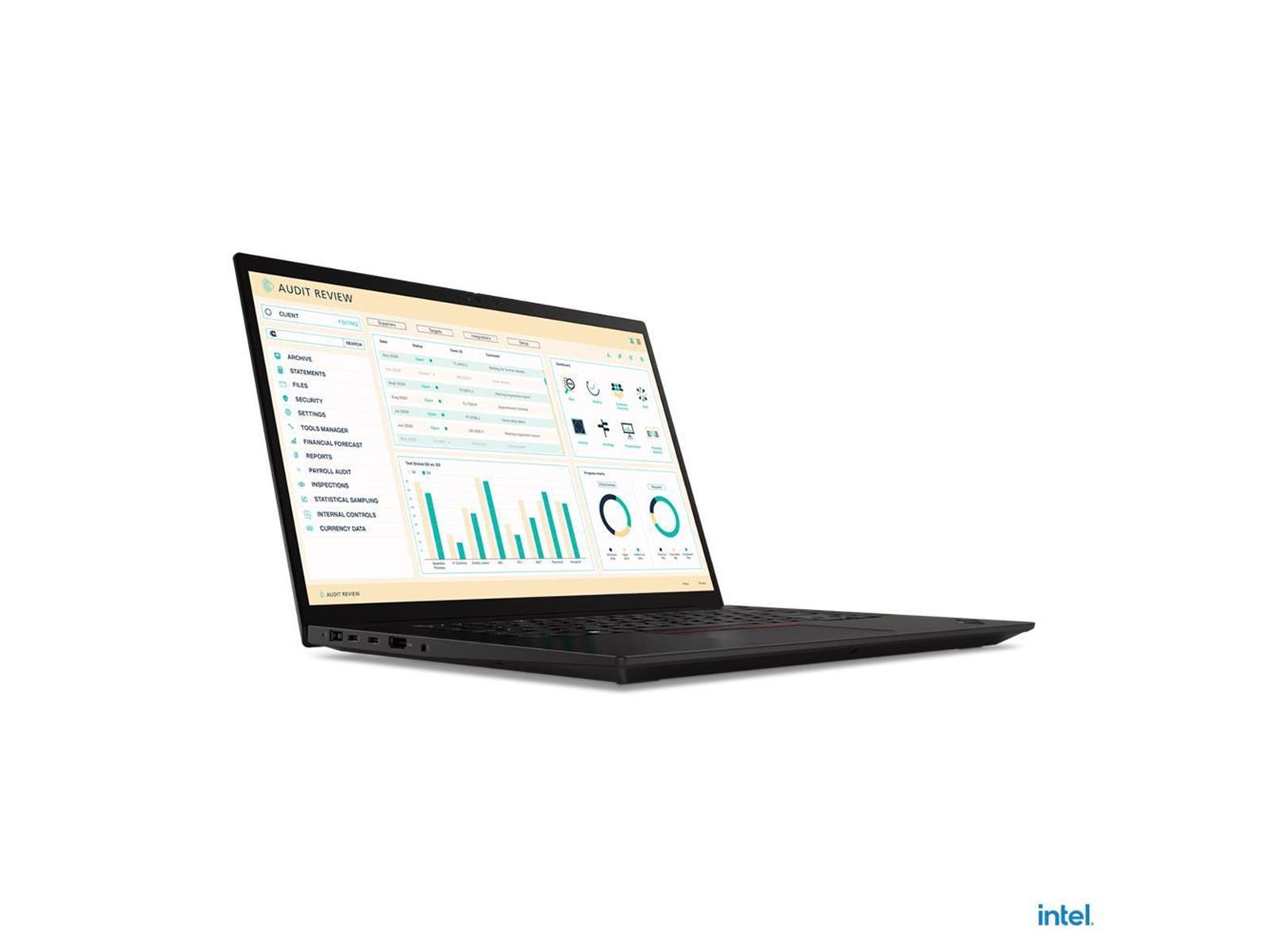 Ein schwarzer Laptop zeigt eine Audit-Review-Oberfläche. Der Bildschirm zeigt Diagramme und Daten. Das Intel-Logo befindet sich rechts unten.