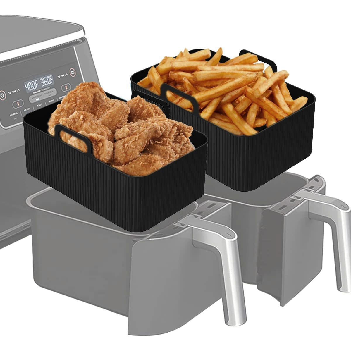 Eine Heißluftfritteuse mit Hähnchen und Pommes in schwarzen Körben. Das Bedienfeld des Fritters ist im Hintergrund sichtbar.