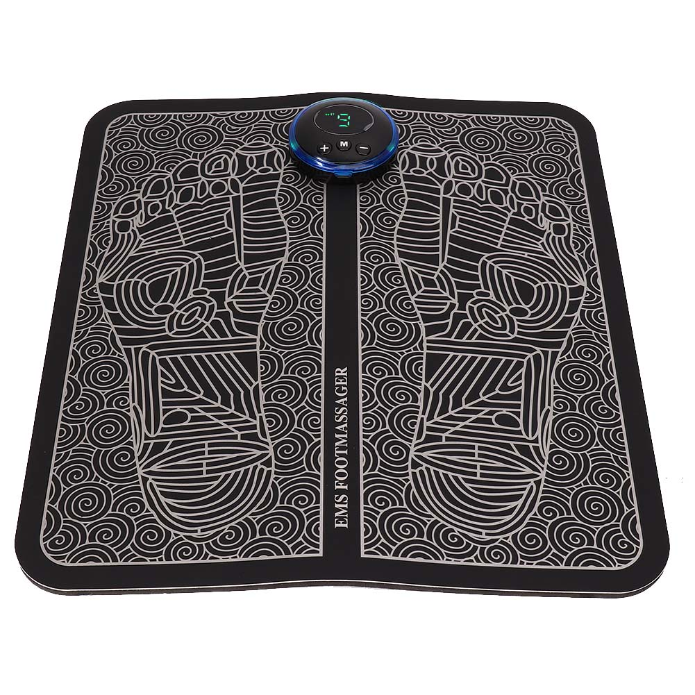Schwarzes Fußmassagegerät mit Fußumrissen und Bedienfeld. Text lautet 'EMS FOOTMASSAGER'.