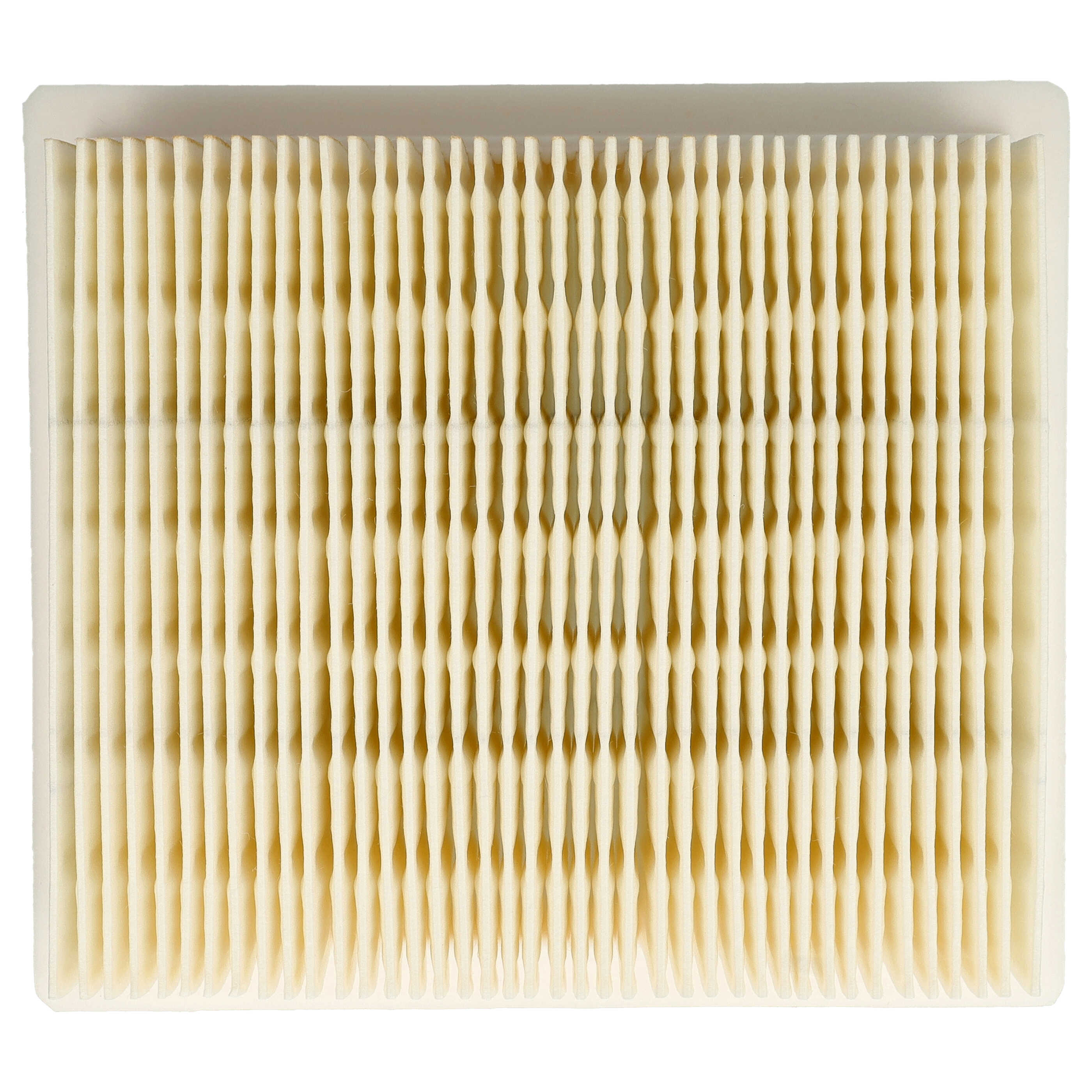 Ein Luftfilter mit zahlreichen vertikalen, hellbeige gefalteten Filterelementen in einem weißen Rahmen. Der Hintergrund ist weiß.