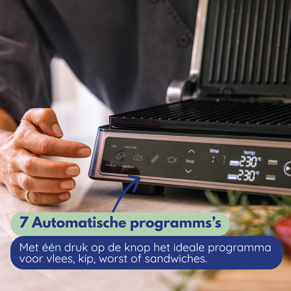 A hand points to a grill control panel with temperature and time settings. Text says it has 7 automatic programs for meat, chicken, etc.