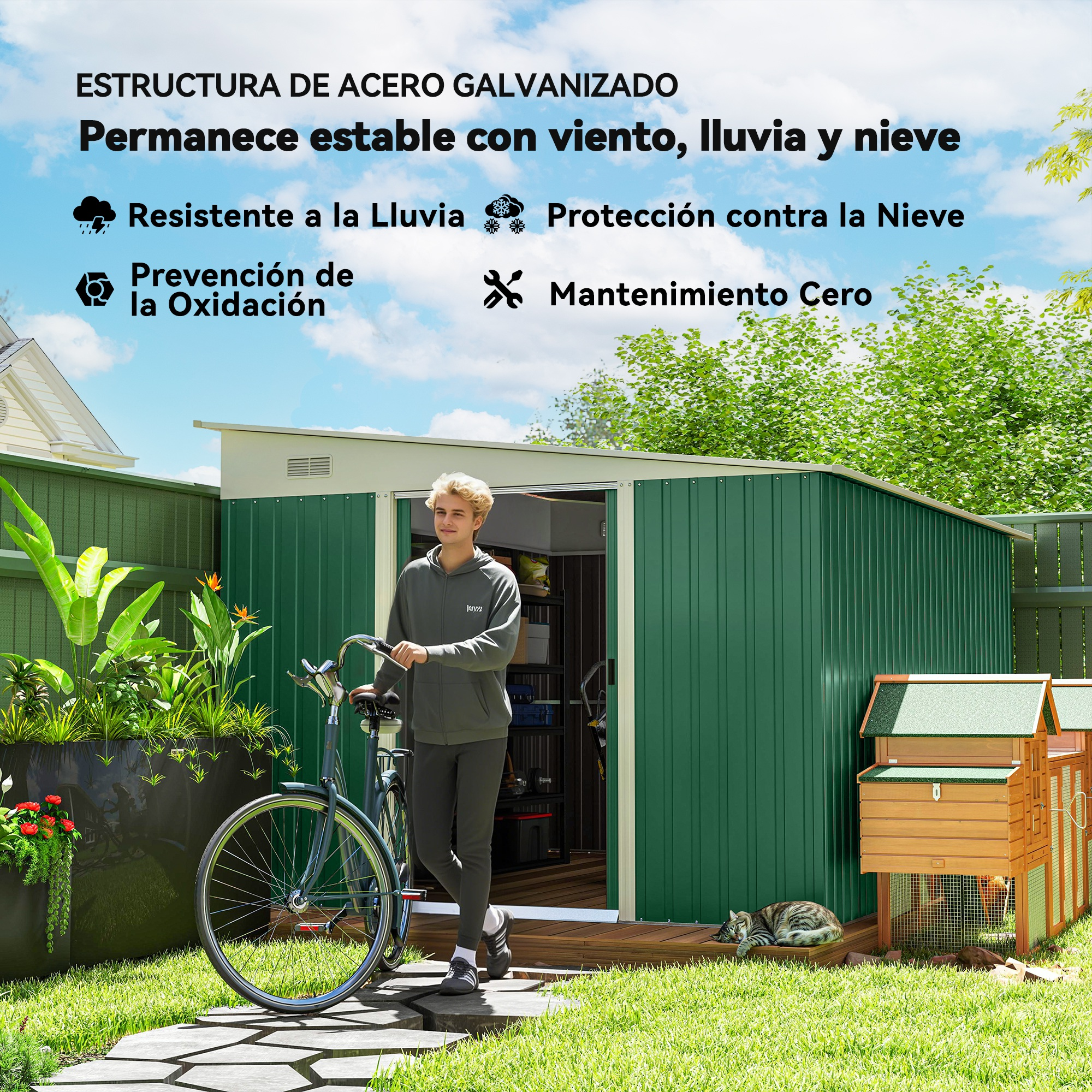 Un hombre con una bicicleta está frente a un cobertizo verde. Un gato descansa cerca de un gallinero.