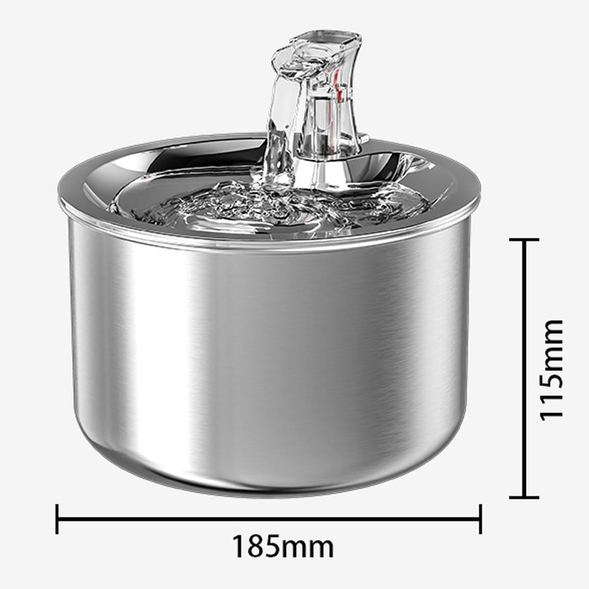 Ein Trinkbrunnen aus Edelstahl für Haustiere. Maße: 185 mm breit und 115 mm hoch. Wasser fließt aus einem klaren Auslauf in die Schüssel.
