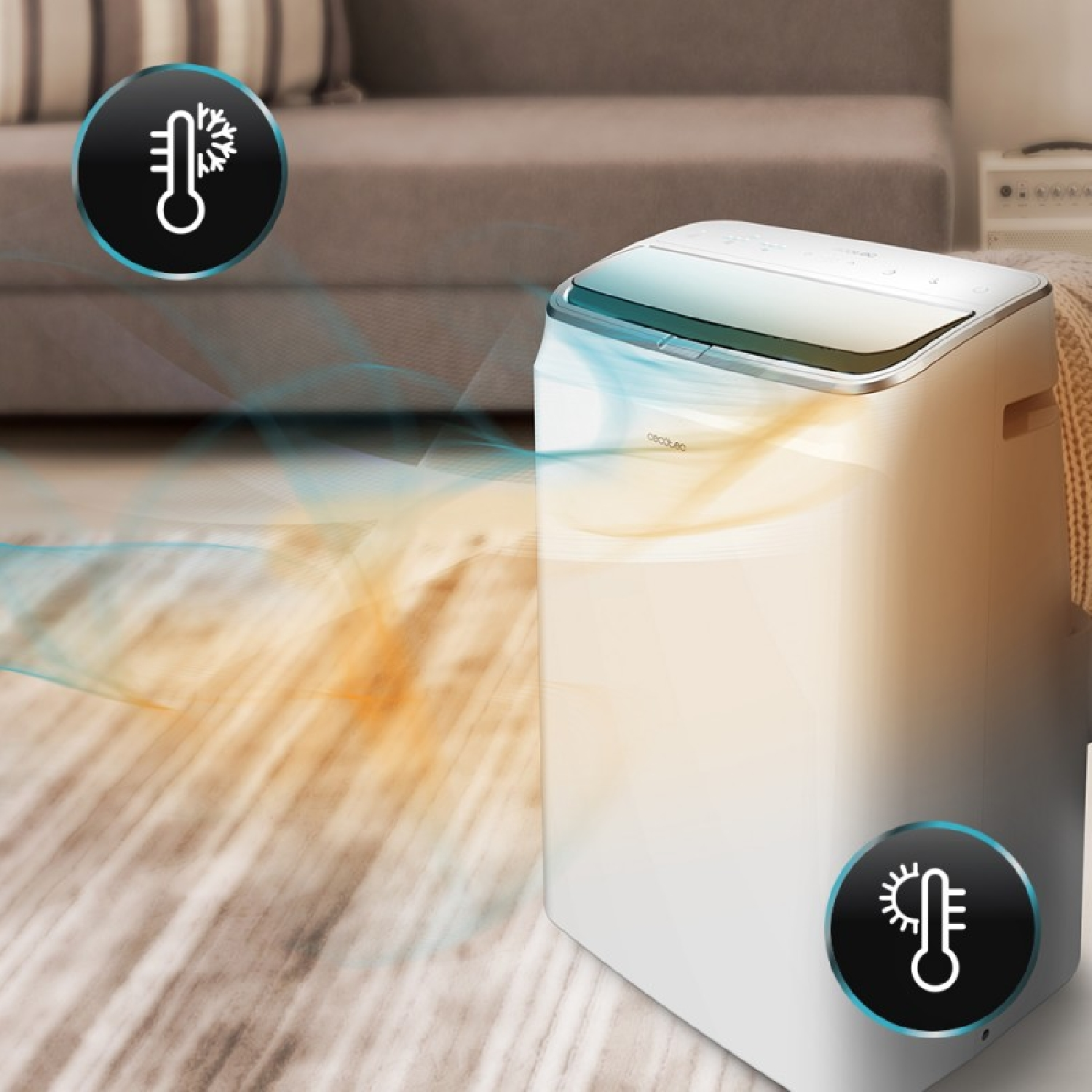 Biała klimatyzacja z ikonami temperatury. Wychodzi z niej chłodne powietrze. W tle kanapa i drewniana podłoga.