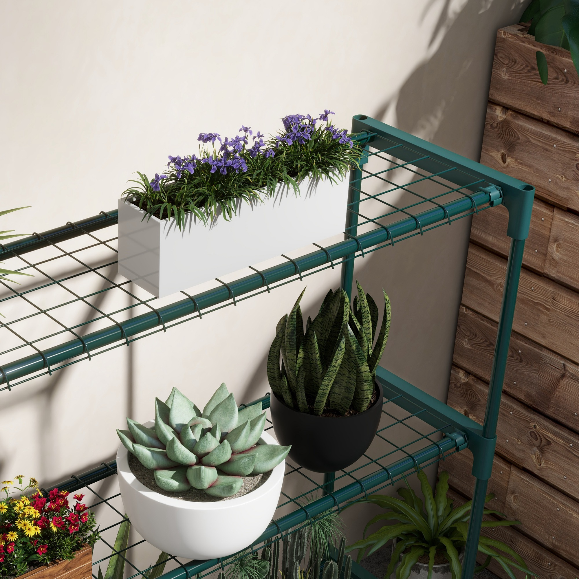Un estante de metal verde con varias plantas en macetas, incluyendo suculentas y flores, contra una pared de madera.