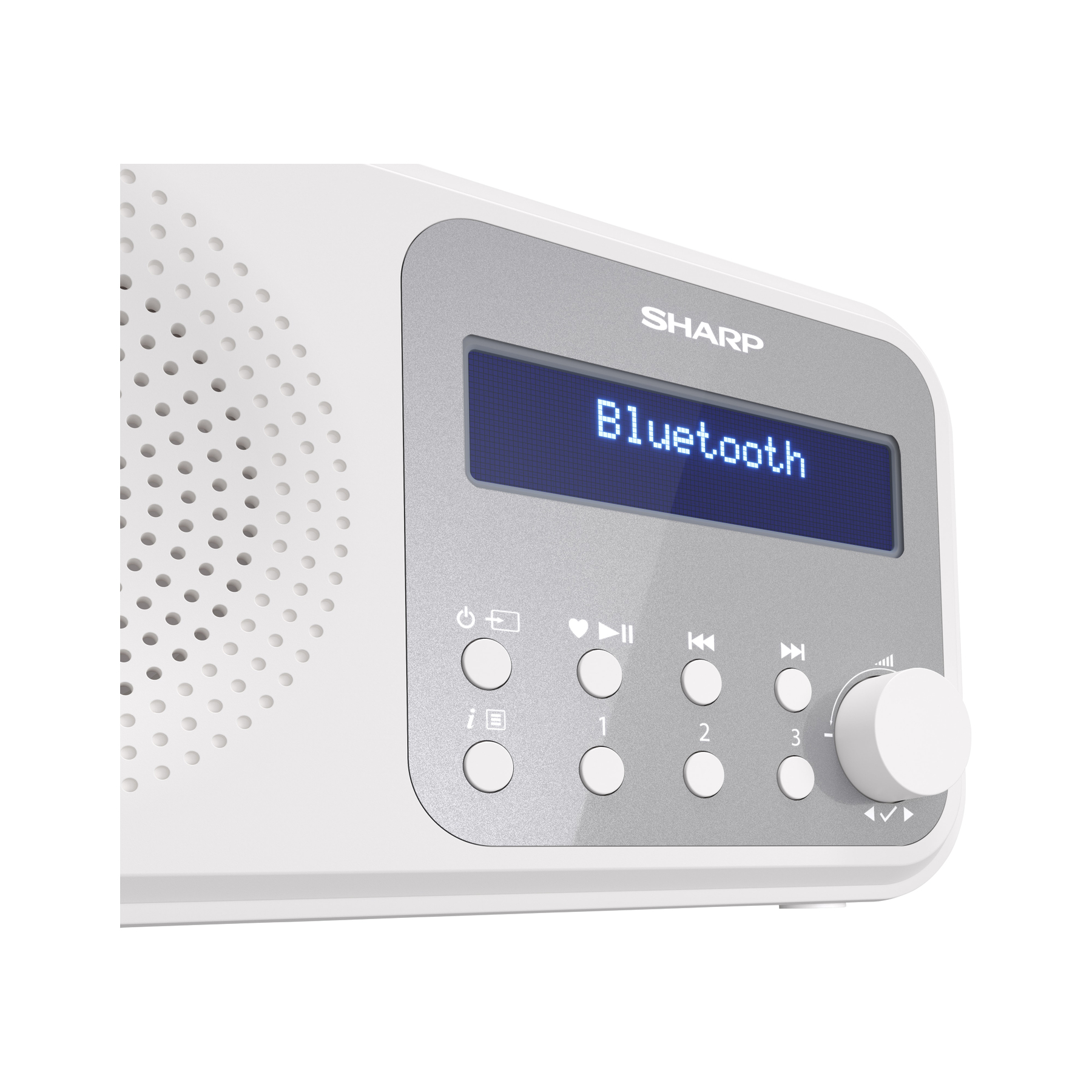 Biało-szare radio Sharp. Posiada wyświetlacz pokazujący Bluetooth. Widoczne są przyciski i pokrętło głośności.