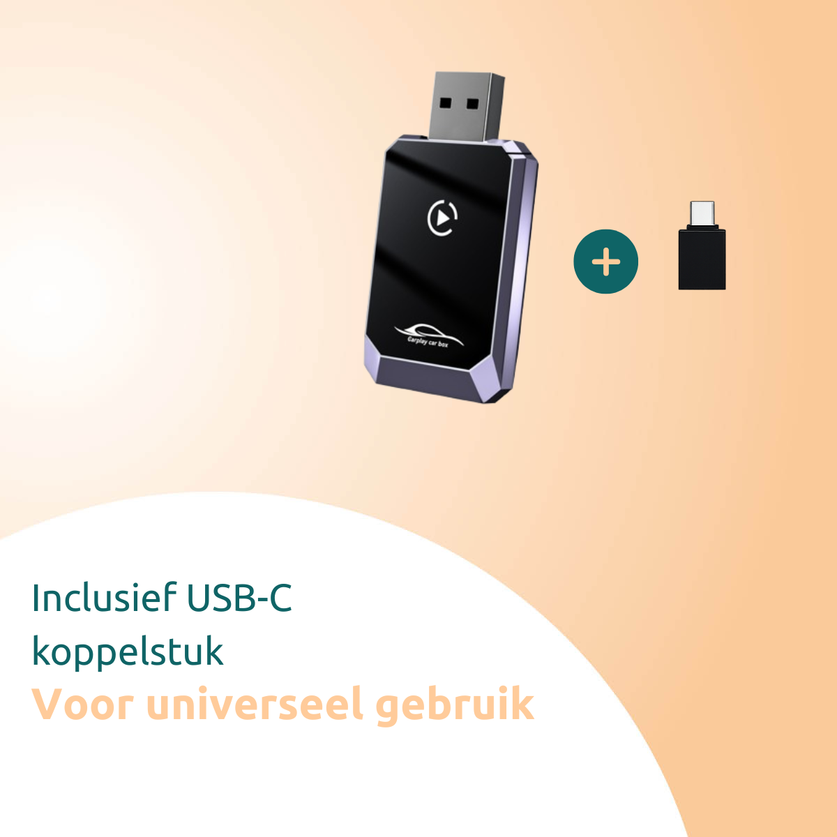 A black CarPlay car box with a USB connector, a plus sign, a small black adapter, and text in Dutch.
