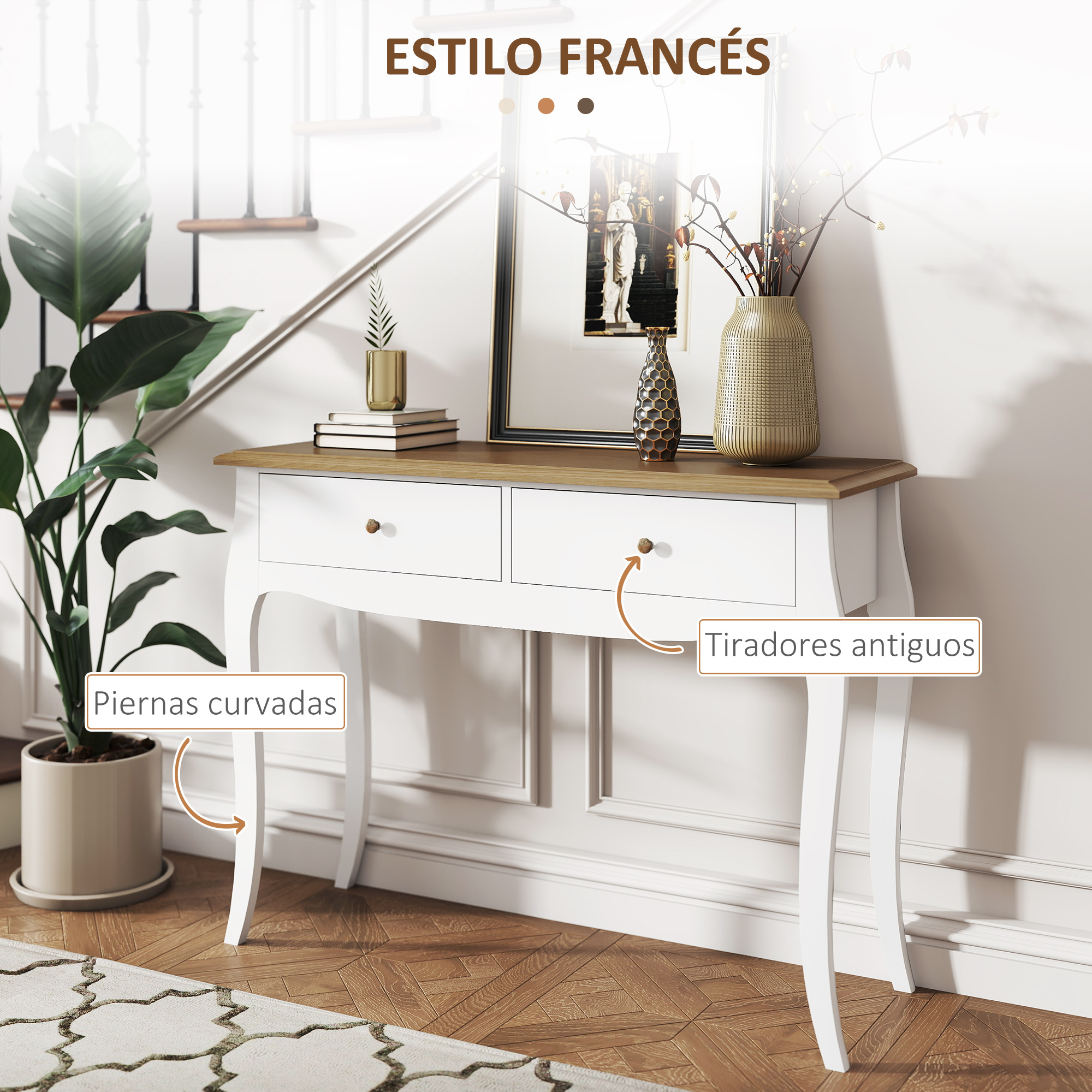 Consola de estilo francés. Patas blancas curvas, dos cajones y tapa de madera. Decorada con jarrones y una planta.